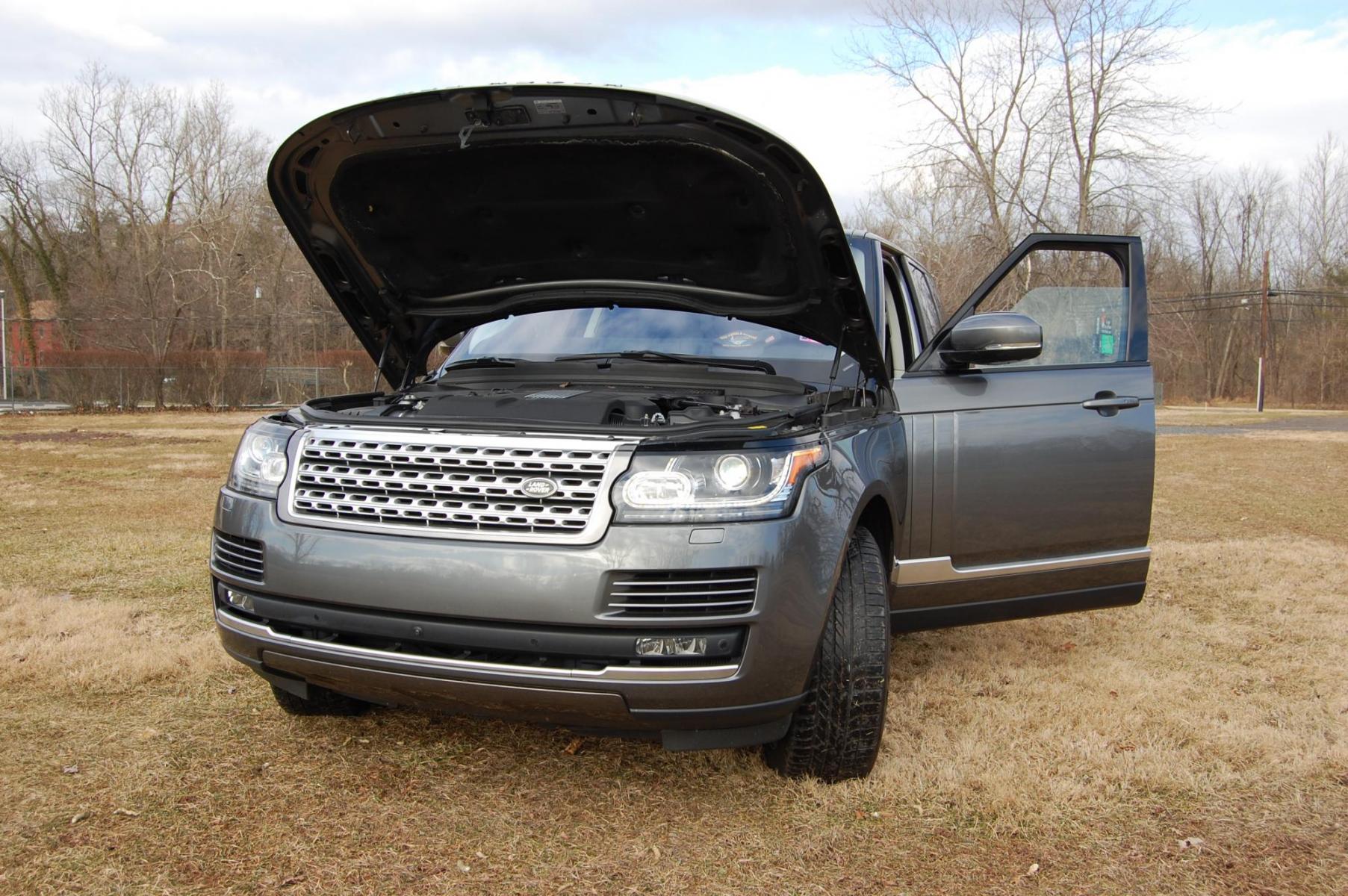 2016 Gray /Black Leather Land Rover Range Rover Supercharged (SALGS2EF6GA) with an 5.0L V8 DOHC 32V SUPERCHARGED engine, 8A transmission, located at 6528 Lower York Road, New Hope, PA, 18938, (215) 862-9555, 40.358707, -74.977882 - Photo #23