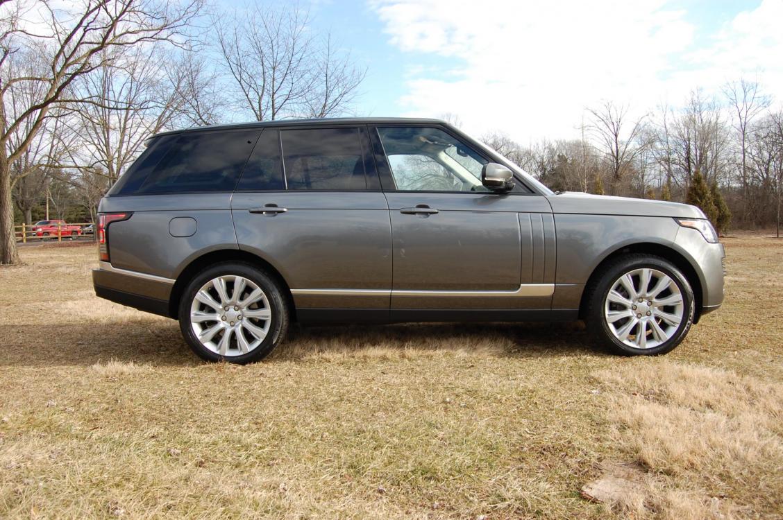 2016 /Black Leather Land Rover Range Rover Supercharged (SALGS2EF6GA) with an 5.0L V8 DOHC 32V SUPERCHARGED engine, 8A transmission, located at 6528 Lower York Road, New Hope, PA, 18938, (215) 862-9555, 40.358707, -74.977882 - Gorgeous 2016 Land Rover Range Rover S/C.......Corris Grey/ Black leather interior, AWD, 5.0 Liter Supercharged V8 engine puts out around 500HP, automatic transmission, tilt/cruise, 2 Master keys, wood trim, keyless entry, power panoramic moonroof, power windows, mirrors, central locking system, d - Photo #4