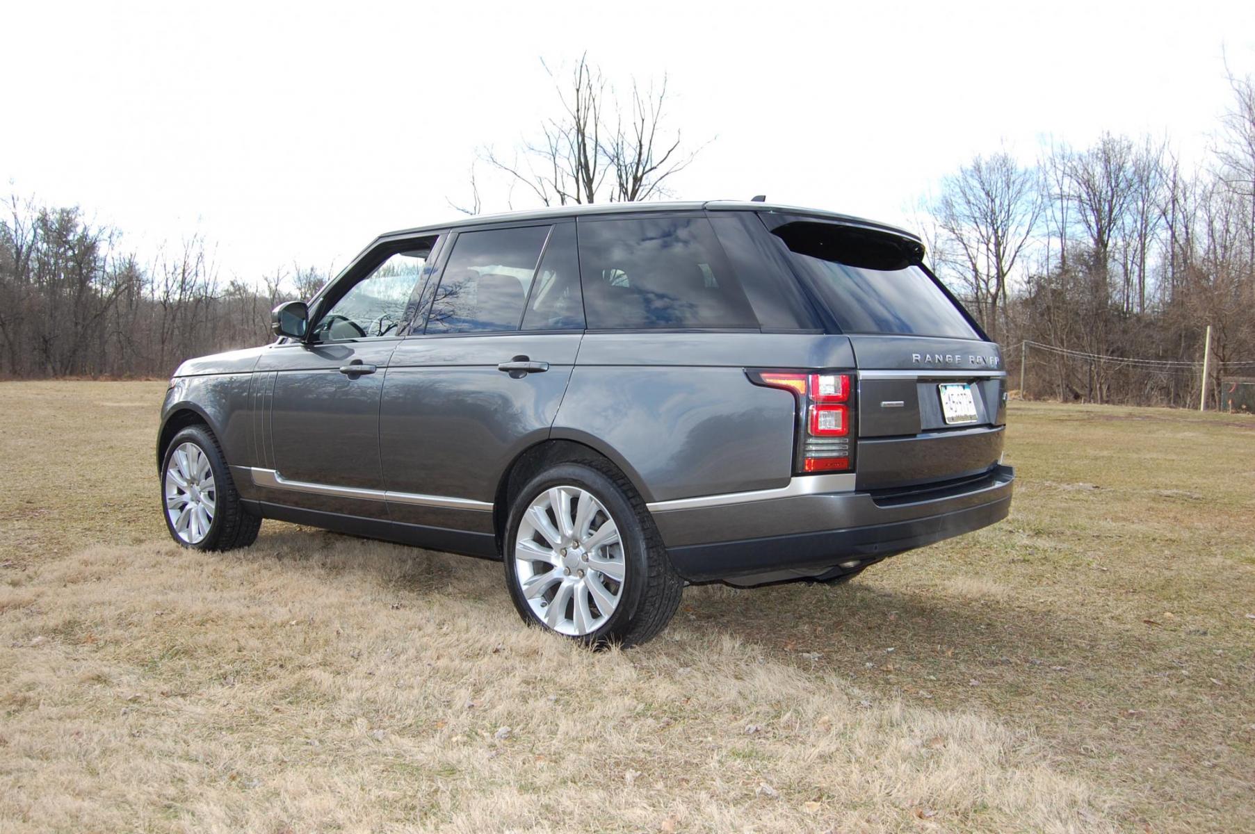 2016 Gray /Black Leather Land Rover Range Rover Supercharged (SALGS2EF6GA) with an 5.0L V8 DOHC 32V SUPERCHARGED engine, 8A transmission, located at 6528 Lower York Road, New Hope, PA, 18938, (215) 862-9555, 40.358707, -74.977882 - Photo #2