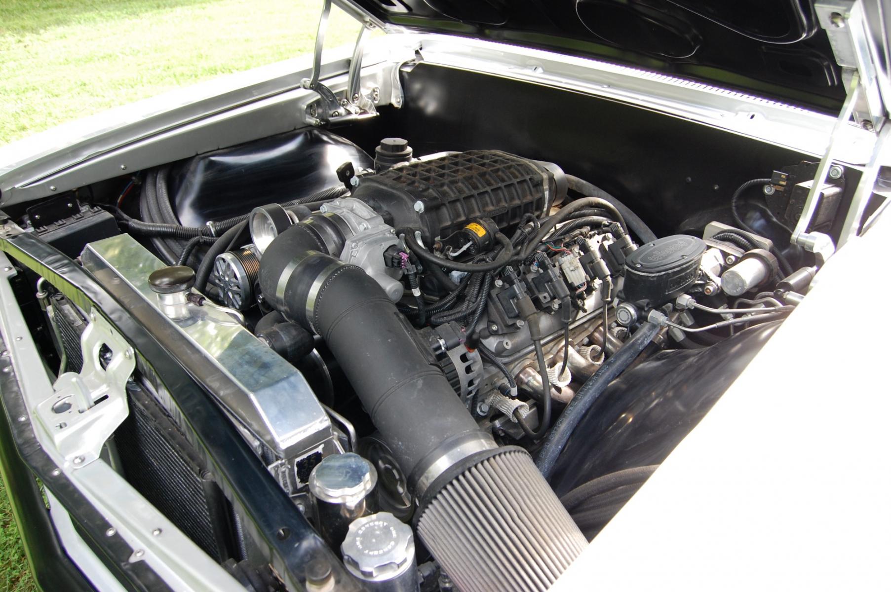 1966 Silver /Black Chevrolet Chevelle SS (136176K1702) with an Supercharged V8 engine, Automatic transmission, located at 6528 Lower York Road, New Hope, PA, 18938, (215) 862-9555, 40.358707, -74.977882 - Fesler USA built 1966 Chevrolet Chevelle SS..., complete tear down with all new sheet metal Super Sport cowl hood, 19" Forgeline SP3P, Michelin Pilot tires, 6 piston Baer brakes, LS-3 crate engine with GM performance heads, 4L80E transmission, Magnusson supercharger system and pulley set up, 3 inc - Photo #26