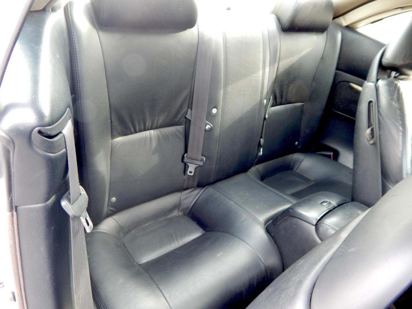 2005 Pearl White /Black leather Lexus SC 430 Convertible (JTHFN48Y650) with an 4.3L V8 DOHC 32V engine, 5-Speed Automatic Overdrive transmission, located at 6528 Lower York Road, New Hope, PA, 18938, (215) 862-9555, 40.358707, -74.977882 - Here for sale is a 2005 Lexus SC430 Convertible. Under the hood is strong running 4.3 liter V8 which puts power to the rear wheels via a smooth shifting automatic transmission. Features include; Black leather upholstery, wood trim, keyless entry, one master key, cruise control, tilt wheel, air co - Photo#18