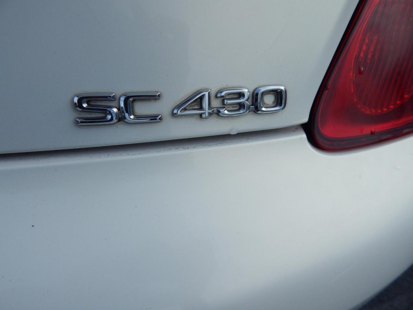 2005 Pearl White /Black leather Lexus SC 430 Convertible (JTHFN48Y650) with an 4.3L V8 DOHC 32V engine, 5-Speed Automatic Overdrive transmission, located at 6528 Lower York Road, New Hope, PA, 18938, (215) 862-9555, 40.358707, -74.977882 - Here for sale is a 2005 Lexus SC430 Convertible. Under the hood is strong running 4.3 liter V8 which puts power to the rear wheels via a smooth shifting automatic transmission. Features include; Black leather upholstery, wood trim, keyless entry, one master key, cruise control, tilt wheel, air co - Photo#27