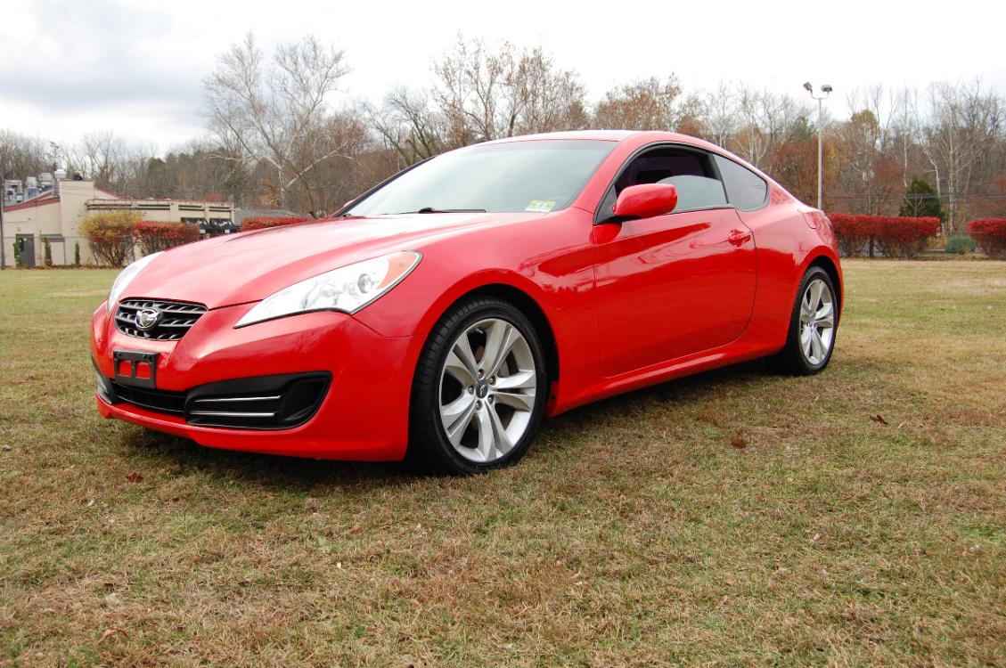 2011 Red /Black cloth Hyundai Genesis Coupe 2.0 Auto (KMHHT6KD5BU) with an 2.0L L4 DOHC 16V TURBO engine, 5-Speed Automatic transmission, located at 6528 Lower York Road, New Hope, PA, 18938, (215) 862-9555, 40.358707, -74.977882 - Photo #0