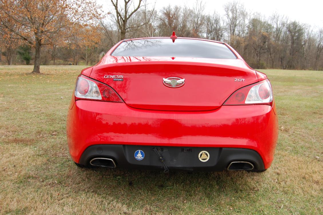 2011 Red /Black cloth Hyundai Genesis Coupe 2.0 Auto (KMHHT6KD5BU) with an 2.0L L4 DOHC 16V TURBO engine, 5-Speed Automatic transmission, located at 6528 Lower York Road, New Hope, PA, 18938, (215) 862-9555, 40.358707, -74.977882 - Photo #7