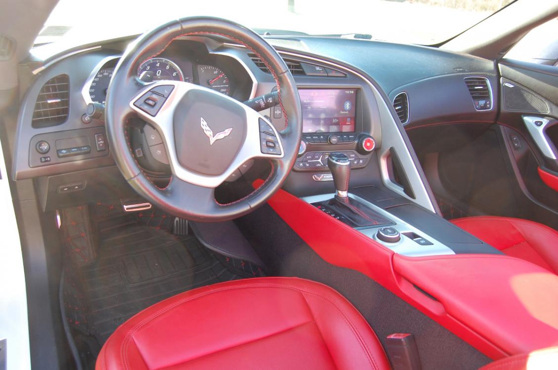 2015 White /Red leather Chevrolet Corvette Stingray Z51 2LT Convertible (1G1YK3D73F5) with an 6.2L V8 engine, 8-Speed Automatic transmission, located at 6528 Lower York Road, New Hope, PA, 18938, (215) 862-9555, 40.358707, -74.977882 - RWD 6.2 Liter V8, Auto Trans, Red Leather Interior, Keyless Entry 2 Master Keys, Cuise / Tilt / AC Power Windows, Power Locks, Power Mirrors, Power Top, AM/FM/SAT/USB/AUX, Bluetooth, Apps, Auto Dimming Mirrors, Power Heated & Cooled Seats, Driver / Passenger Airbags, Navigation, Back Up Camera, Xeno - Photo #11