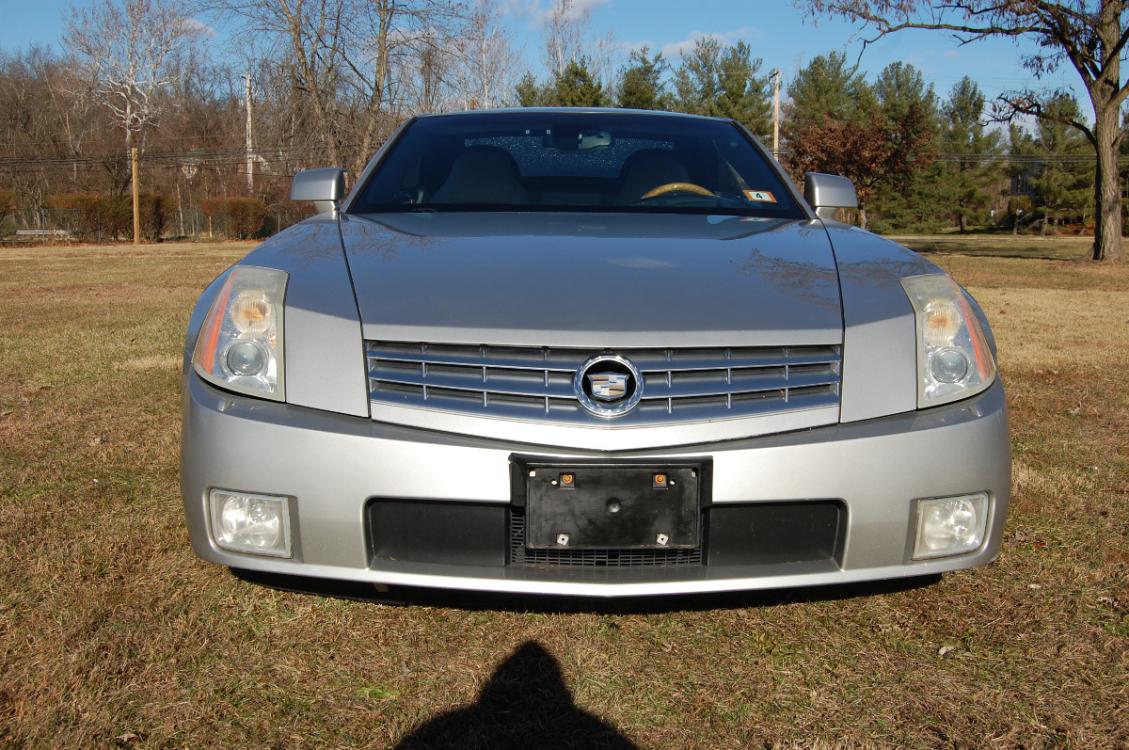 2006 Silver /Beige Leather Cadillac XLR Convertible (1G6YV36A065) with an 4.6L V8 DOHC 24V engine, 5-Speed Automatic Overdrive transmission, located at 6528 Lower York Road, New Hope, PA, 18938, (215) 862-9555, 40.358707, -74.977882 - Photo #6