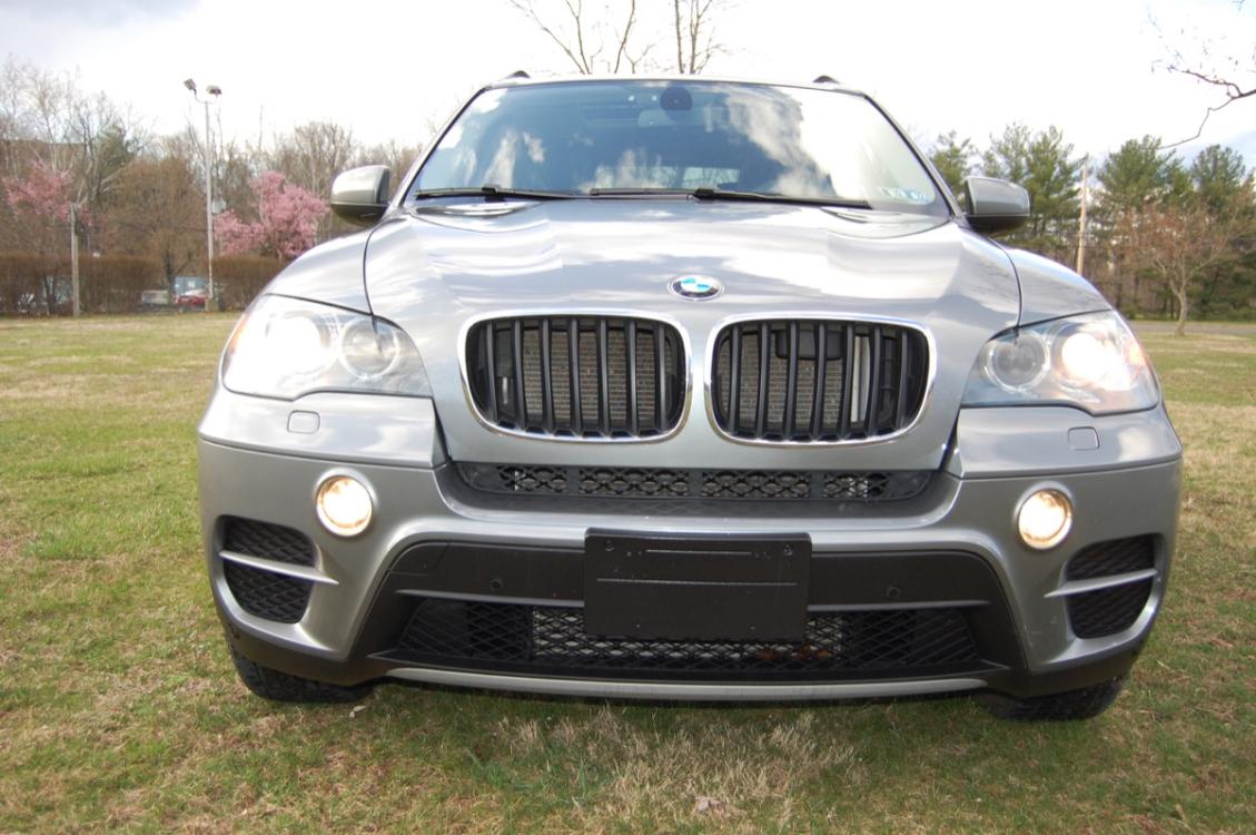 2012 Gray /Black leather BMW X5 xDrive35i ( 5UXZV4C5XC) with an 3.0L L6 DOHC 24V engine, 6-Speed Automatic transmission, located at 6528 Lower York Road, New Hope, PA, 18938, (215) 862-9555, 40.358707, -74.977882 - Photo #6