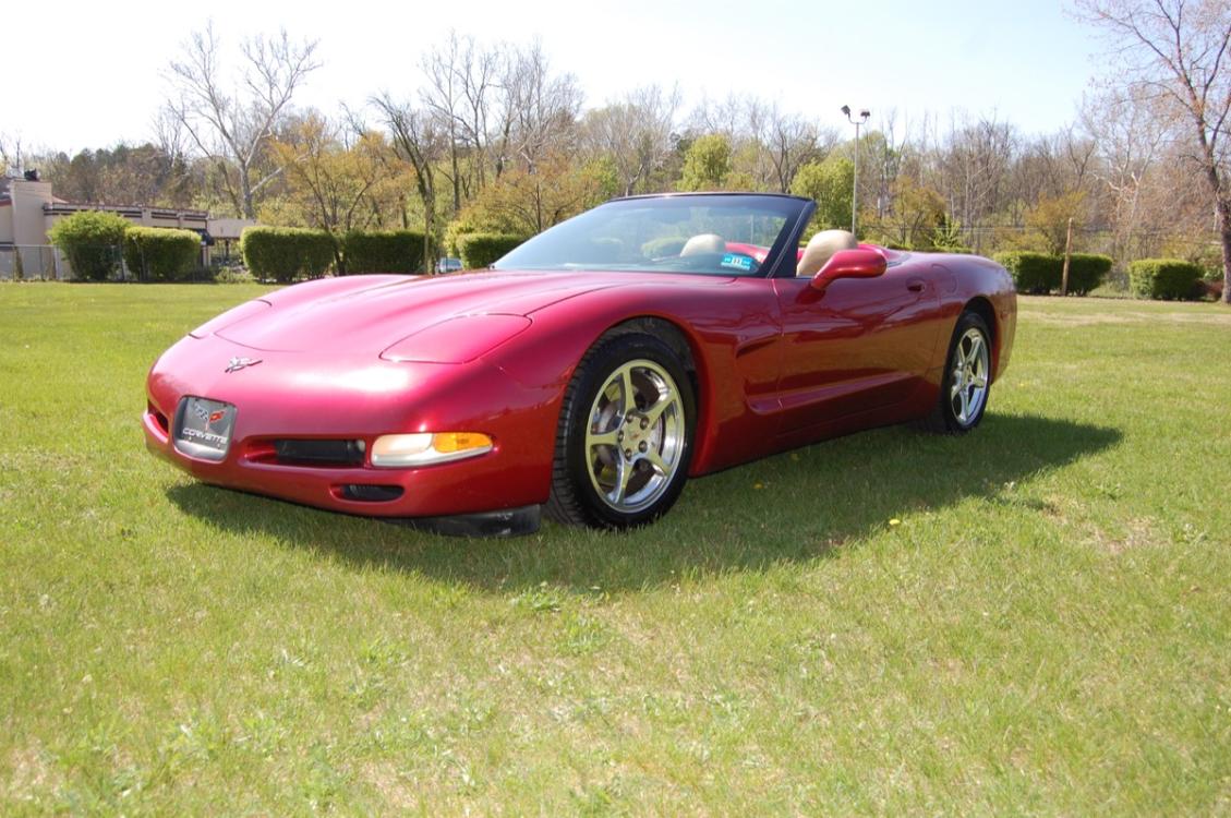 2002 Burgundy /Tan Leather Chevrolet Corvette Convertible (1G1YY32G725) with an 5.7L V8 OHV 16V engine, Automatic transmission, located at 6528 Lower York Road, New Hope, PA, 18938, (215) 862-9555, 40.358707, -74.977882 - Photo #0