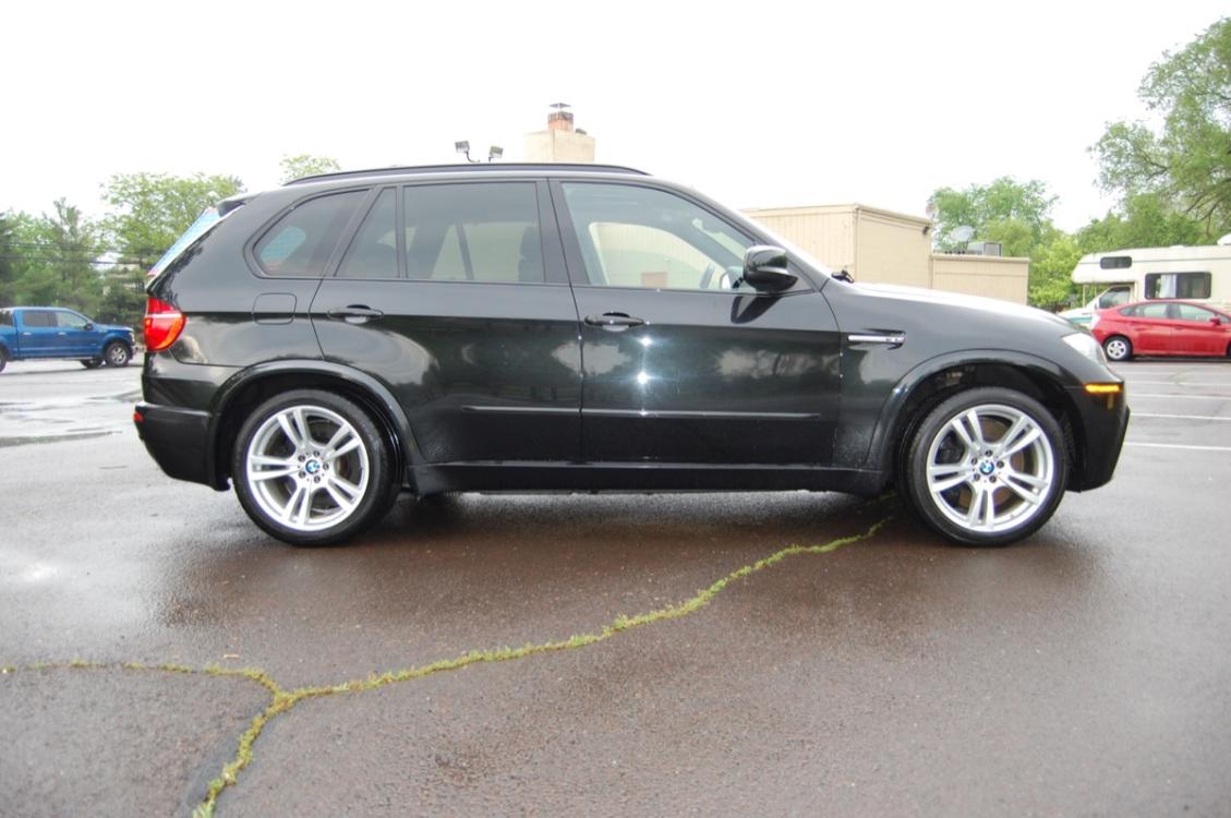 2012 Black /Black Leather BMW X5 M (5YMGY0C58CL) with an 4.4L V8 Twin Turbo engine, 6-Speed Automatic transmission, located at 6528 Lower York Road, New Hope, PA, 18938, (215) 862-9555, 40.358707, -74.977882 - Photo #3