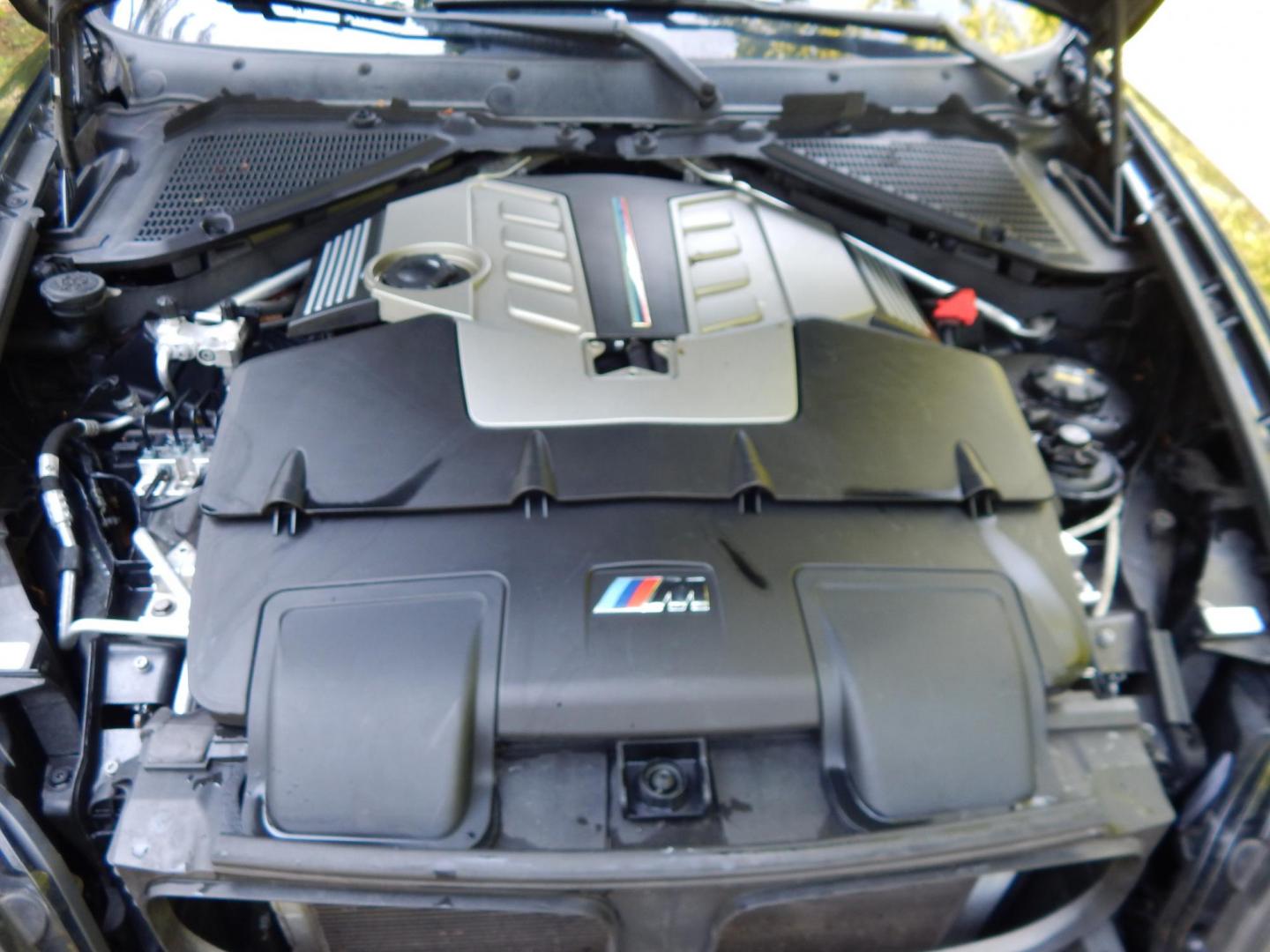 2012 Black /Black Leather BMW X5 M (5YMGY0C58CL) with an 4.4L V8 Twin Turbo engine, 6-Speed Automatic transmission, located at 6528 Lower York Road, New Hope, PA, 18938, (215) 862-9555, 40.358707, -74.977882 - Here for sale is a very cool 2012 BMW X5M. Under the hood is a strong running 4.4 liter twin turbo V8 producing 555 HP and puts that power to the intelligent AWD system via a smooth shifting automatic transmission with paddle shifters. Features include; Black leather upholstery, keyless entry syst - Photo#17