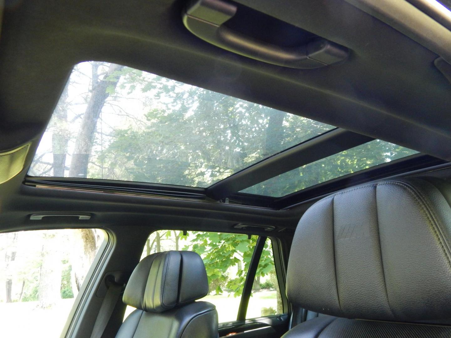 2012 Black /Black Leather BMW X5 M (5YMGY0C58CL) with an 4.4L V8 Twin Turbo engine, 6-Speed Automatic transmission, located at 6528 Lower York Road, New Hope, PA, 18938, (215) 862-9555, 40.358707, -74.977882 - Here for sale is a very cool 2012 BMW X5M. Under the hood is a strong running 4.4 liter twin turbo V8 producing 555 HP and puts that power to the intelligent AWD system via a smooth shifting automatic transmission with paddle shifters. Features include; Black leather upholstery, keyless entry syst - Photo#24