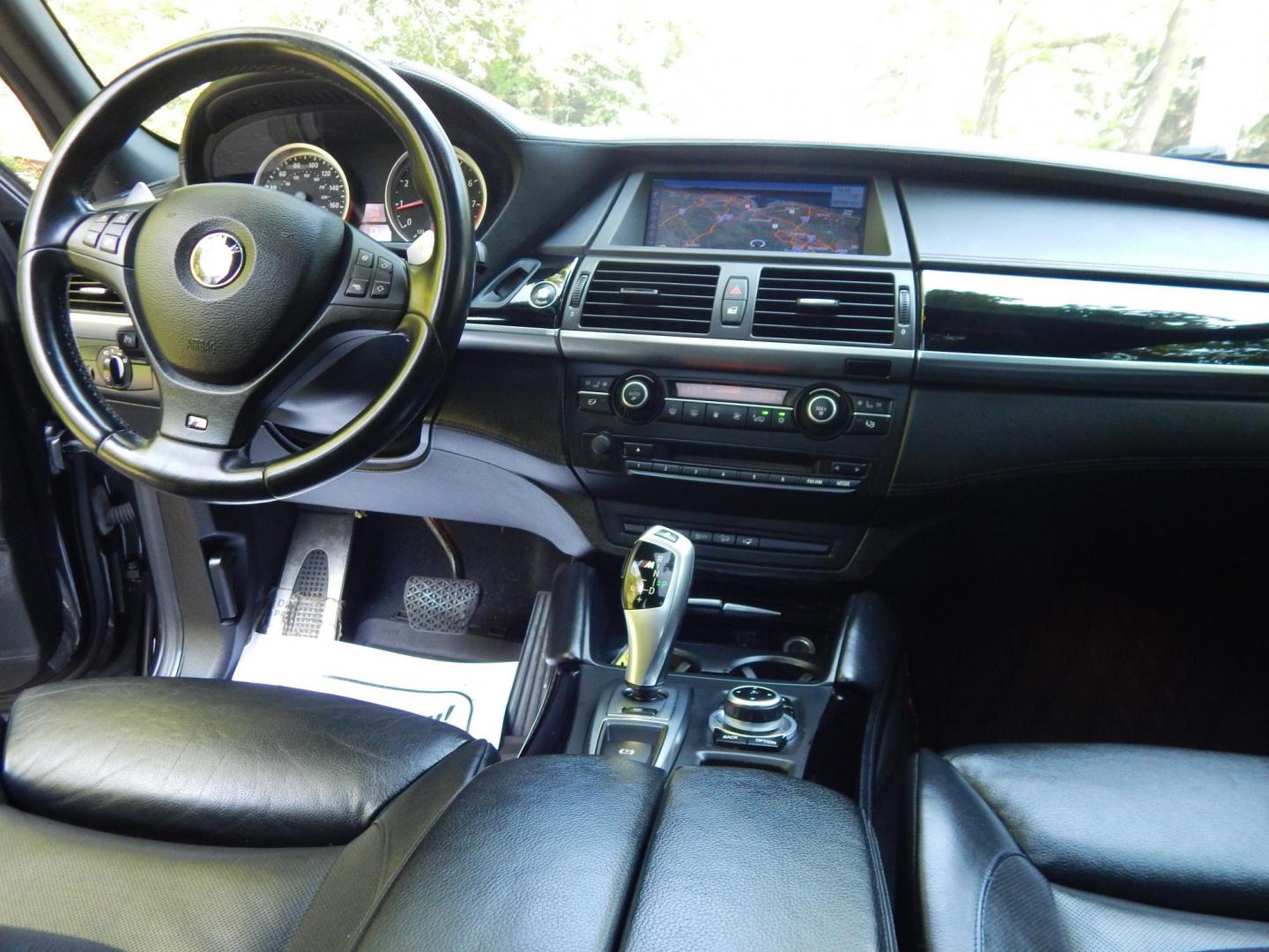 2012 Black /Black Leather BMW X5 M (5YMGY0C58CL) with an 4.4L V8 Twin Turbo engine, 6-Speed Automatic transmission, located at 6528 Lower York Road, New Hope, PA, 18938, (215) 862-9555, 40.358707, -74.977882 - Here for sale is a very cool 2012 BMW X5M. Under the hood is a strong running 4.4 liter twin turbo V8 producing 555 HP and puts that power to the intelligent AWD system via a smooth shifting automatic transmission with paddle shifters. Features include; Black leather upholstery, keyless entry syst - Photo#25