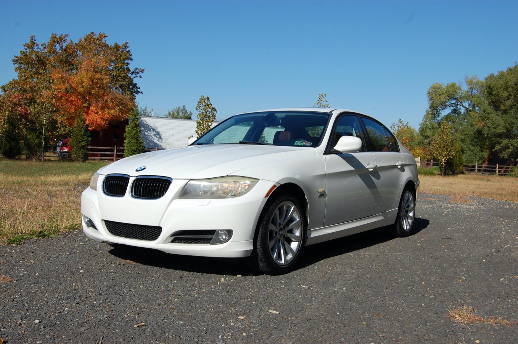 2011 White /Burgundy Leather BMW 3-Series 328i xDrive (WBAPK5C57BA) with an 3.0L L6 DOHC 24V engine, Automatic transmission, located at 6528 Lower York Road, New Hope, PA, 18938, (215) 862-9555, 40.358707, -74.977882 - Here for sale is a very nice 2011 BMW 328i XDrive sedan. Under the hood is a strong running 3.0 liter inline 6 cylinder which puts power to the AWD system via a smooth shifting automatic transmission. Features include; Burgundy leather interior, wood grain trim, keyless entry system, 2 master keys - Photo #0