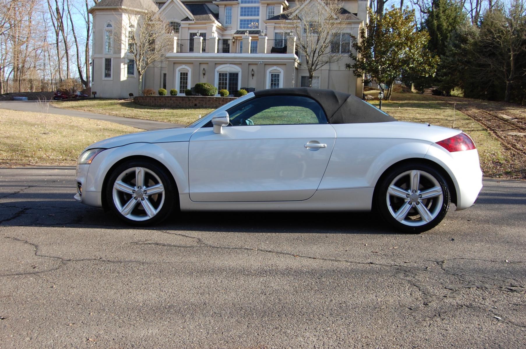 2012 Silver /Black Leather Audi TT Prestige 2.0T Quattro Roadster (TRU4FAFK1C1) with an 2.0L Turbo L4 DOHC 16V engine, 6-Speed Automatic transmission, located at 6528 Lower York Road, New Hope, PA, 18938, (215) 862-9555, 40.358707, -74.977882 - Here for sale is a 2012 AUDI TT Prestige Quattro Roadster. Under the hood is a strong running 2.0 liter turbocharged 4 cylinder which puts power to the Quattro AWD system via a smooth shifting automatic transmission. Features include; Black leather interior, keyless entry system, one master key, c - Photo #4