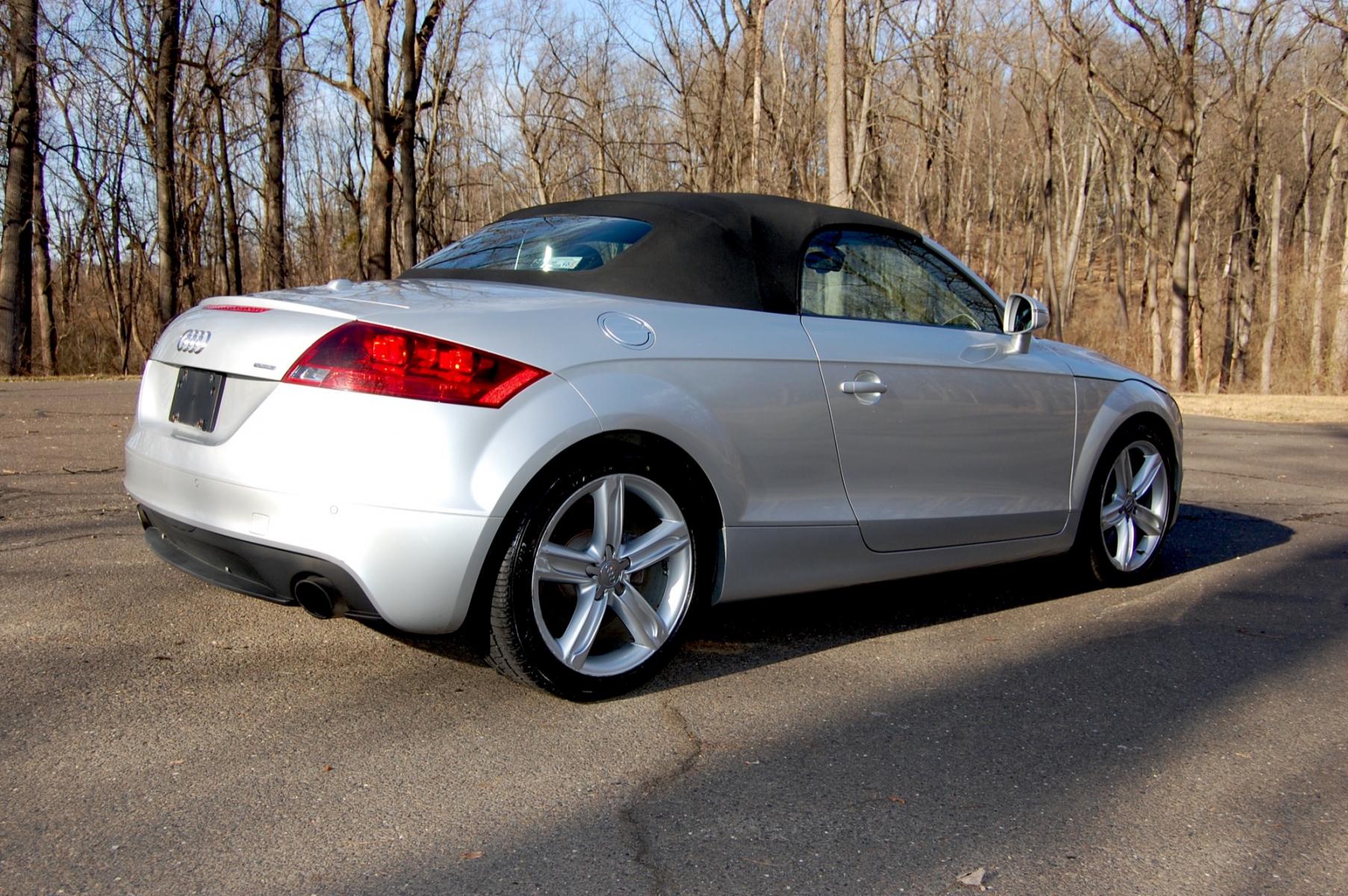 2012 Silver /Black Leather Audi TT Prestige 2.0T Quattro Roadster (TRU4FAFK1C1) with an 2.0L Turbo L4 DOHC 16V engine, 6-Speed Automatic transmission, located at 6528 Lower York Road, New Hope, PA, 18938, (215) 862-9555, 40.358707, -74.977882 - Here for sale is a 2012 AUDI TT Prestige Quattro Roadster. Under the hood is a strong running 2.0 liter turbocharged 4 cylinder which puts power to the Quattro AWD system via a smooth shifting automatic transmission. Features include; Black leather interior, keyless entry system, one master key, c - Photo #7