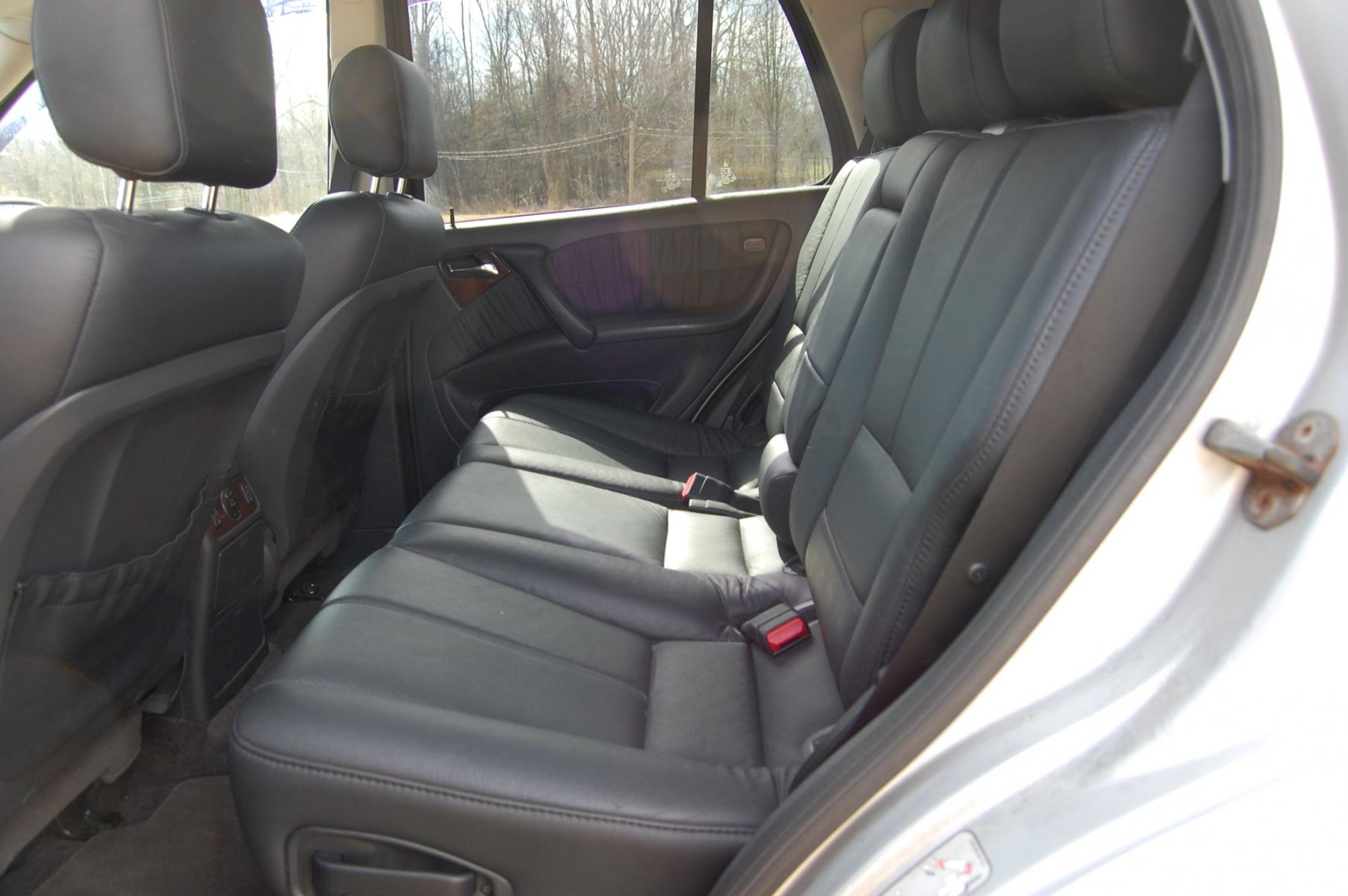 2005 Silver /Black leather Mercedes-Benz M-Class ML350 (4JGAB57E35A) with an 3.7L V6 SOHC 18V engine, 5-Speed Automatic Overdrive transmission, located at 6528 Lower York Road, New Hope, PA, 18938, (215) 862-9555, 40.358707, -74.977882 - Here for sale is a 2005 Mercedes-Benz ML350. Under the hood is a strong running 3.7 liter V6 which puts power to the AWD system via a smooth shifting automatic transmission. Features include; Black leather interior in great shape, wood grain trim, one key, cruise control, tilt steering wheel, pow - Photo #12