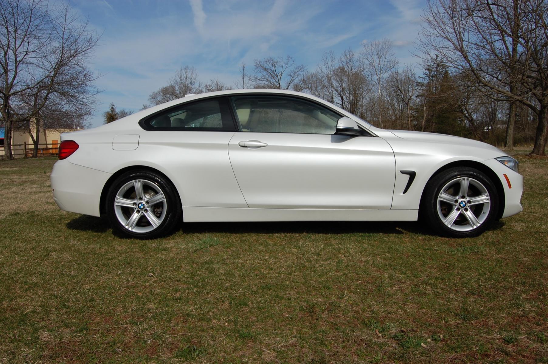 2014 White /Beige BMW 4-Series 428i xDrive (WBA3N9C54EK) with an 2.0L L4 DOHC 16V engine, Automatic transmission, located at 6528 Lower York Road, New Hope, PA, 18938, (215) 862-9555, 40.358707, -74.977882 - AWD 2.0L Turbo, 4cyl, Automatic Transmission, Beige Leather Interior, Wood Trim, Key less Entry, 2 Master Keys, Cruise/Tilt/AC, Power Widows, Power Locks, Power Mirrors, Power Moon Roof, Heated / Cooled Seats, AM/FM/CD/USB/AUX, Bluetooth, Navigation, Rear View Camera, Auto Dimming Mirrors, Dual Zone - Photo #3