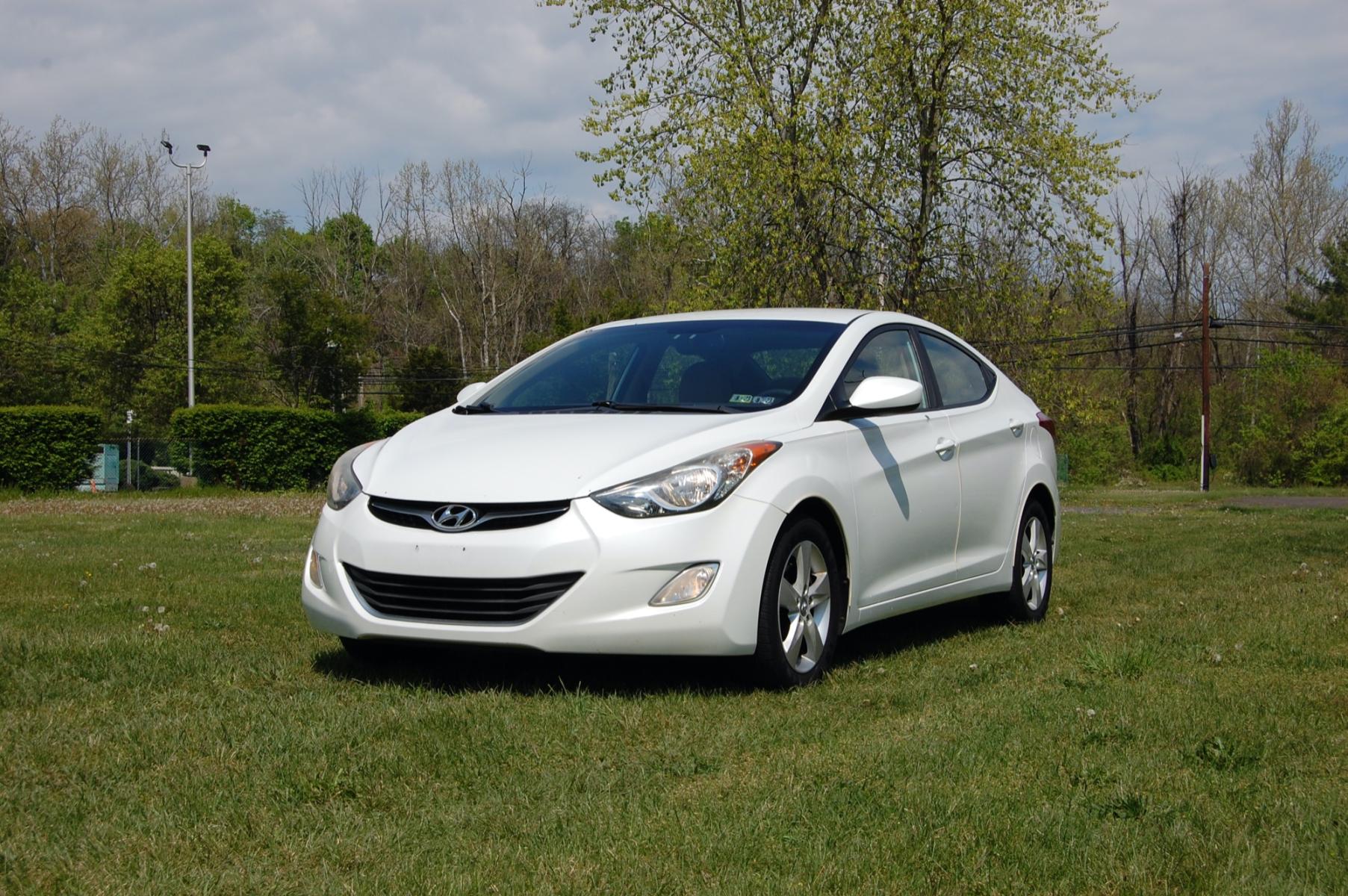 2012 White /Tan Hyundai Elantra GLS (5NPDH4AE5CH) with an 1.8L L4 DOHC 16V engine, 6-Speed Automatic transmission, located at 6528 Lower York Road, New Hope, PA, 18938, (215) 862-9555, 40.358707, -74.977882 - This Hyundai has a 1.8L 4 cylinder engine putting power to the front wheels via an automatic transmission. The interior offers tan cloth, tilt steering wheel, cruise control, eco mode, AM/FM/BLUETOOTH/AUX radio, drivers/passenger front airbags and side curtain airbags for safety, heat/ac and power w - Photo #0