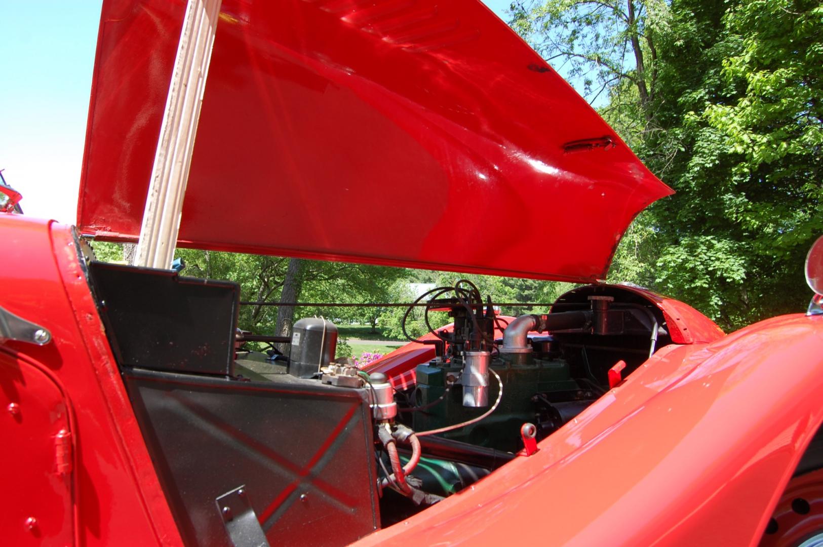 1958 RED /Black vinyl w/red piping Morgan 4/4 series 2 (A329) , 3 speed manual transmission, located at 6528 Lower York Road, New Hope, PA, 18938, (215) 862-9555, 40.358707, -74.977882 - Here we have a Morgan 4/4 series 2 fitted with a 4 cylinder Ford engine. This vehicle has a manual transmission that puts power to the rear wheels. Inside offers black vinyl with red piping. This vehicle starts and drivers great. This car does not have a top on it. 5.25-16 ply tires. We have plenty - Photo#31