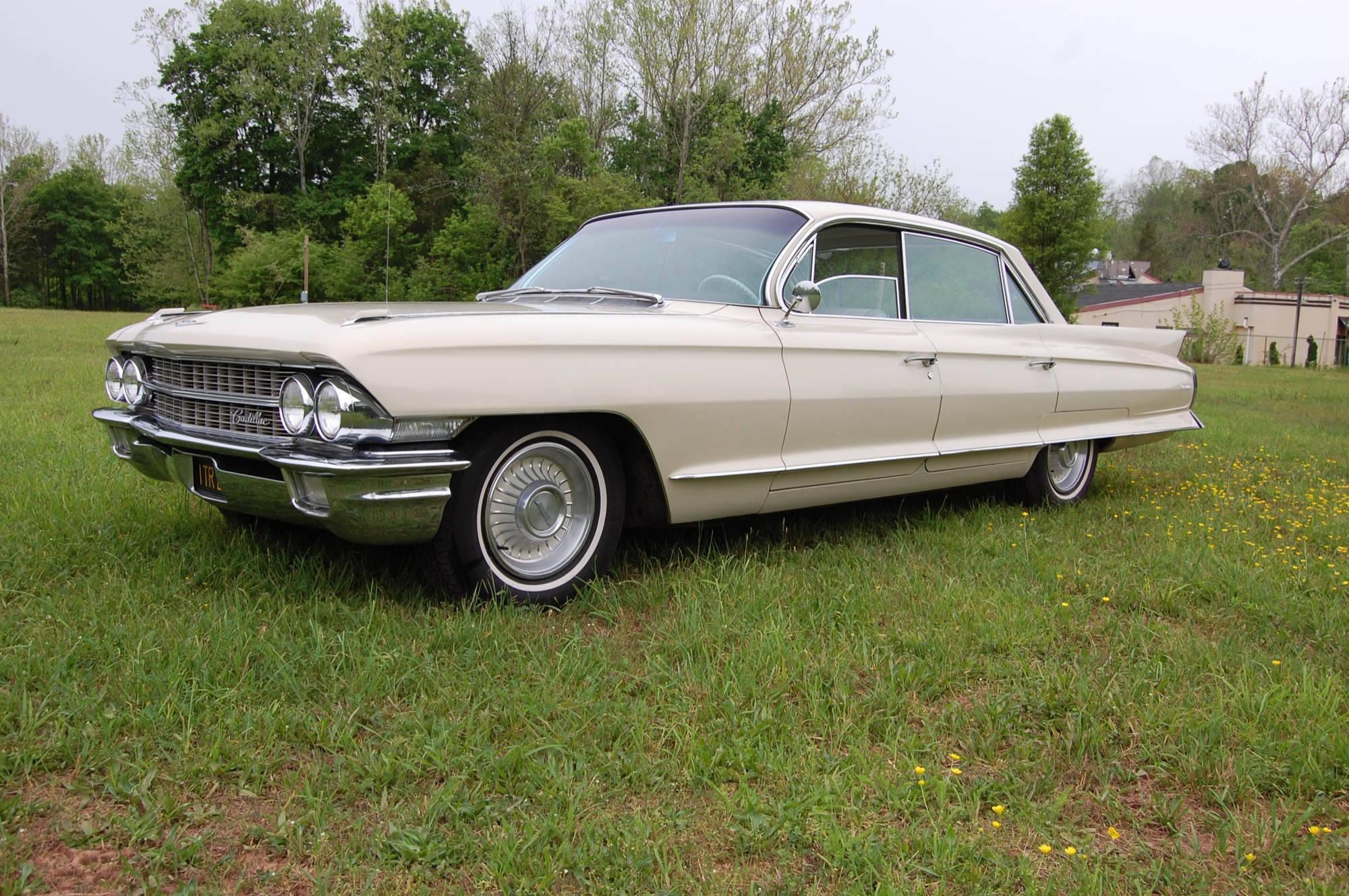 photo of 1962 Cadillac Sedan Deville RWD