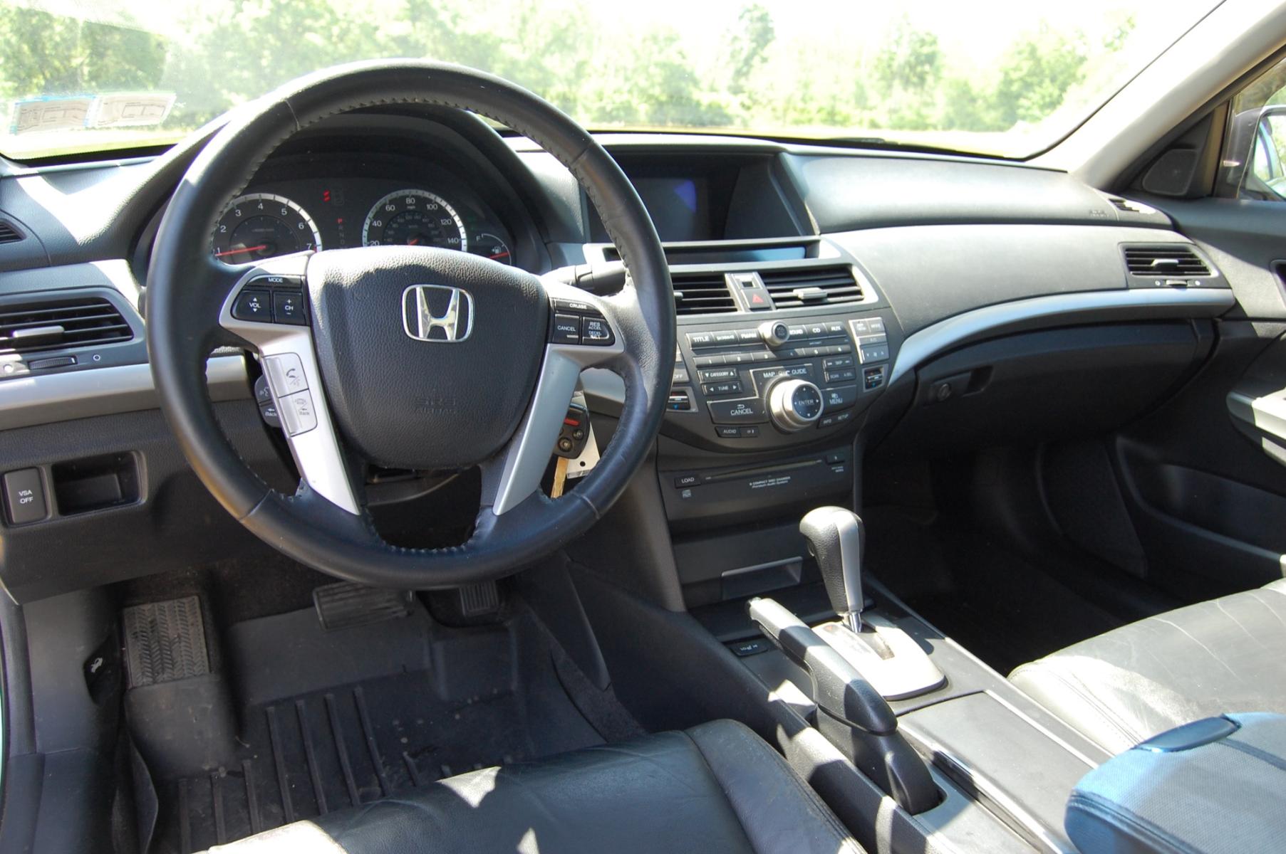 2008 Silver /Black Leather Honda Accord EX-L Sedan AT (1HGCP26868A) with an 2.4L L4 DOHC 16V engine, 5-Speed Automatic Overdrive transmission, located at 6528 Lower York Road, New Hope, PA, 18938, (215) 862-9555, 40.358707, -74.977882 - Here we have a Honda Accord with a 2.4L 4 cylinder engine putting power to the front wheels via an automatic transmission. The interior offers black leather, power drivers seat, heated front seat, AM/FM/XM/CD/AUX radio with navigation, dual climate, cruise control, tilt steering wheel, power sunroof - Photo #15