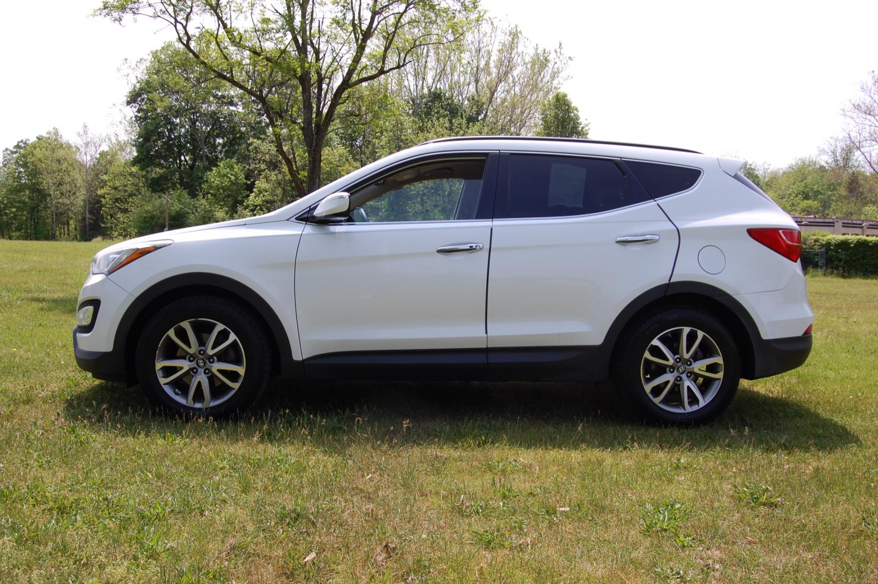 2014 White /Tan Leather Hyundai Santa Fe Sport 2.0T AWD (5XYZUDLA8EG) with an 2.0L L4 DOHC 16V TURBO engine, 6-Speed Automatic transmission, located at 6528 Lower York Road, New Hope, PA, 18938, (215) 862-9555, 40.358707, -74.977882 - Photo #1