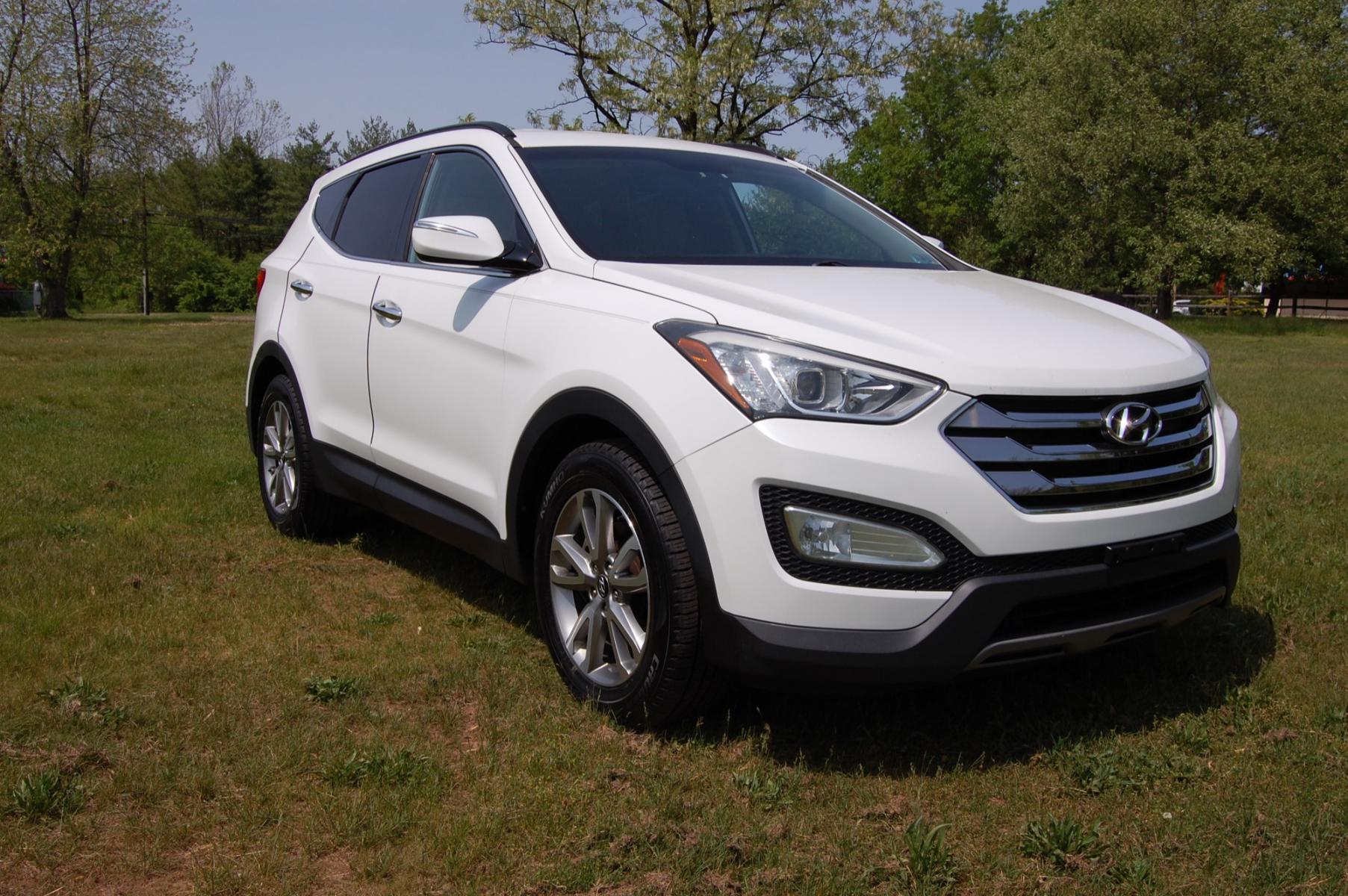 2014 White /Tan Leather Hyundai Santa Fe Sport 2.0T AWD (5XYZUDLA8EG) with an 2.0L L4 DOHC 16V TURBO engine, 6-Speed Automatic transmission, located at 6528 Lower York Road, New Hope, PA, 18938, (215) 862-9555, 40.358707, -74.977882 - Photo #2