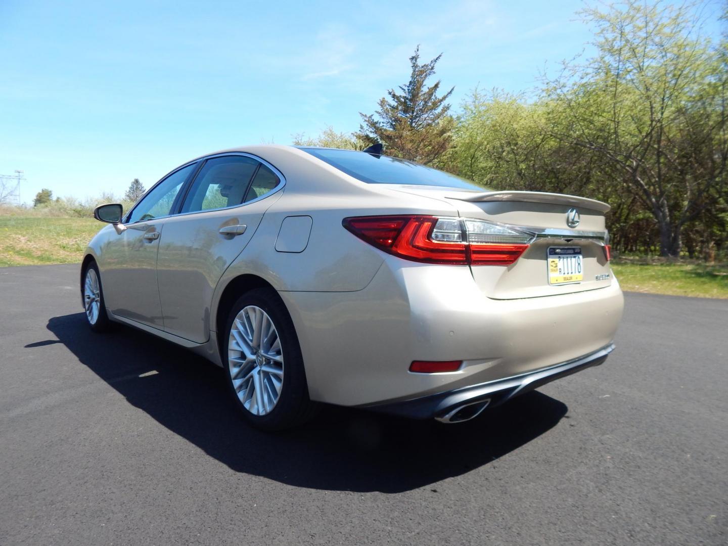 2016 Gold /Tan Lexus ES 350 Sedan (58ABK1GG0GU) with an 3.5L V6 DOHC 24V engine, 6A transmission, located at 6528 Lower York Road, New Hope, PA, 18938, (215) 862-9555, 40.358707, -74.977882 - Here we have a beautiful Lexus ES350 with 36k original miles! This Lexus has a 3.5L V6 putting power to the ground via a FWD automatic transmission. Options include: tan/brown leather with wood trim, heated and cooled front seats, heated steering wheel, AM/FM/CD/SAT/BLUETOOTH radio, navigation, back - Photo#2