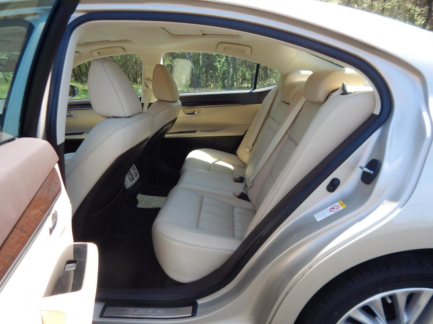 2016 Gold /Tan Lexus ES 350 Sedan (58ABK1GG0GU) with an 3.5L V6 DOHC 24V engine, 6A transmission, located at 6528 Lower York Road, New Hope, PA, 18938, (215) 862-9555, 40.358707, -74.977882 - Here we have a beautiful Lexus ES350 with 36k original miles! This Lexus has a 3.5L V6 putting power to the ground via a FWD automatic transmission. Options include: tan/brown leather with wood trim, heated and cooled front seats, heated steering wheel, AM/FM/CD/SAT/BLUETOOTH radio, navigation, back - Photo#13