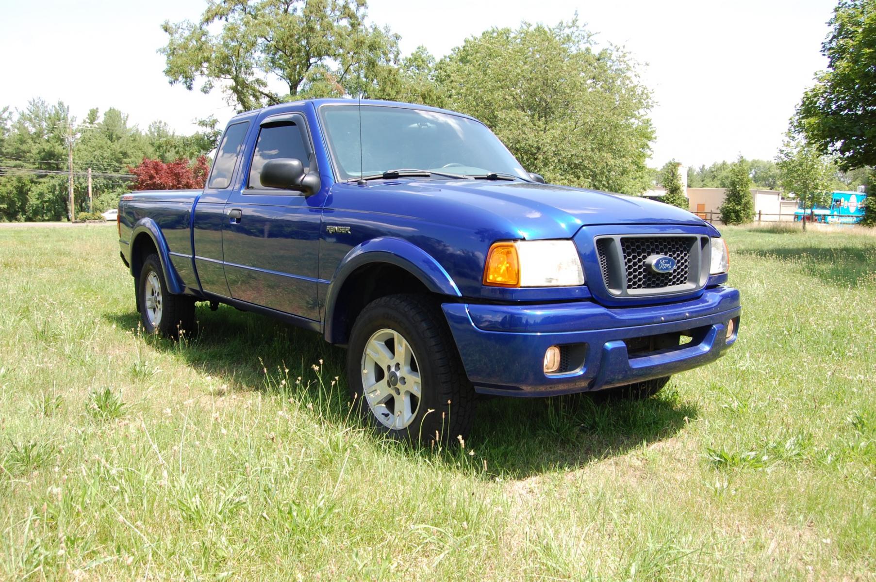 2005 Blue /Black/Gray cloth Ford Ranger Edge (1FTYR14U35P) with an 3.0L V6 OHV 12V engine, Automatic transmission, located at 6528 Lower York Road, New Hope, PA, 18938, (215) 862-9555, 40.358707, -74.977882 - Here for sale is a 2005 Ford Ranger superb Edge edition. Under the hood is a strong running 3.0 liter V6 which puts power to the rear wheels via it automatic transmission. Features include; Black/Gray cloth interior, cruise control, tilt steering wheel, cold AC, roll up windows, manual mirrors, ma - Photo #3