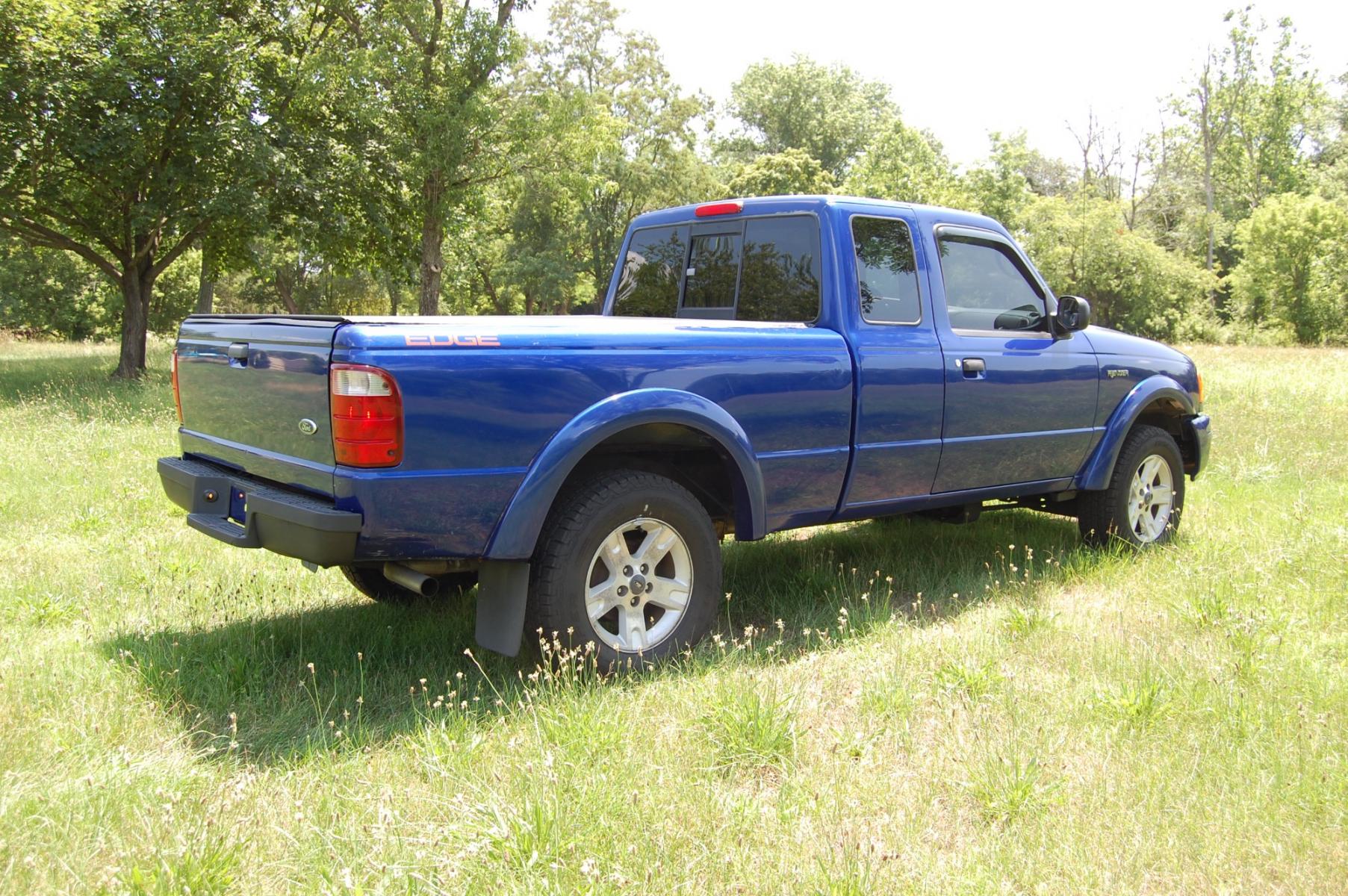 2005 Blue /Black/Gray cloth Ford Ranger Edge (1FTYR14U35P) with an 3.0L V6 OHV 12V engine, Automatic transmission, located at 6528 Lower York Road, New Hope, PA, 18938, (215) 862-9555, 40.358707, -74.977882 - Here for sale is a 2005 Ford Ranger superb Edge edition. Under the hood is a strong running 3.0 liter V6 which puts power to the rear wheels via it automatic transmission. Features include; Black/Gray cloth interior, cruise control, tilt steering wheel, cold AC, roll up windows, manual mirrors, ma - Photo #5