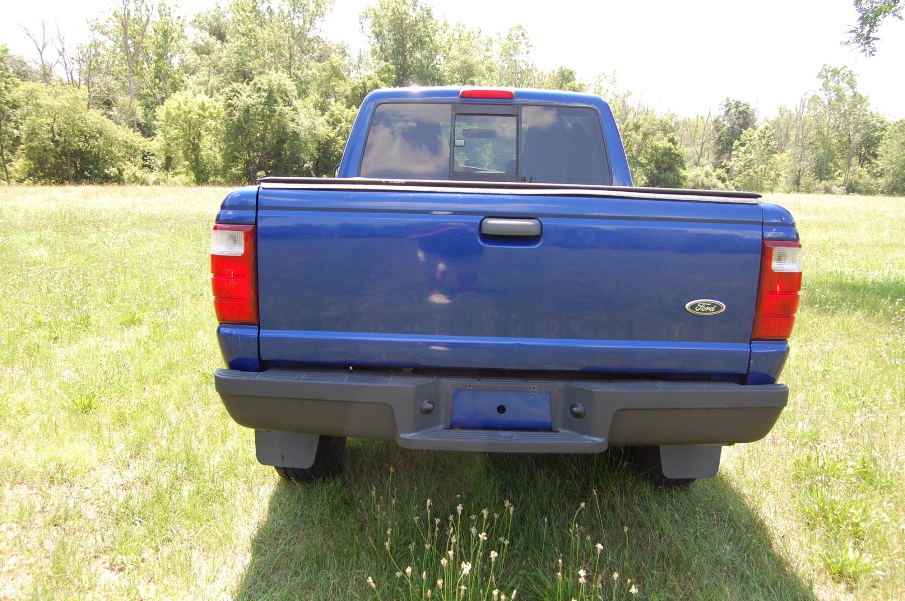 2005 Blue /Black/Gray cloth Ford Ranger Edge (1FTYR14U35P) with an 3.0L V6 OHV 12V engine, Automatic transmission, located at 6528 Lower York Road, New Hope, PA, 18938, (215) 862-9555, 40.358707, -74.977882 - Here for sale is a 2005 Ford Ranger superb Edge edition. Under the hood is a strong running 3.0 liter V6 which puts power to the rear wheels via it automatic transmission. Features include; Black/Gray cloth interior, cruise control, tilt steering wheel, cold AC, roll up windows, manual mirrors, ma - Photo #7