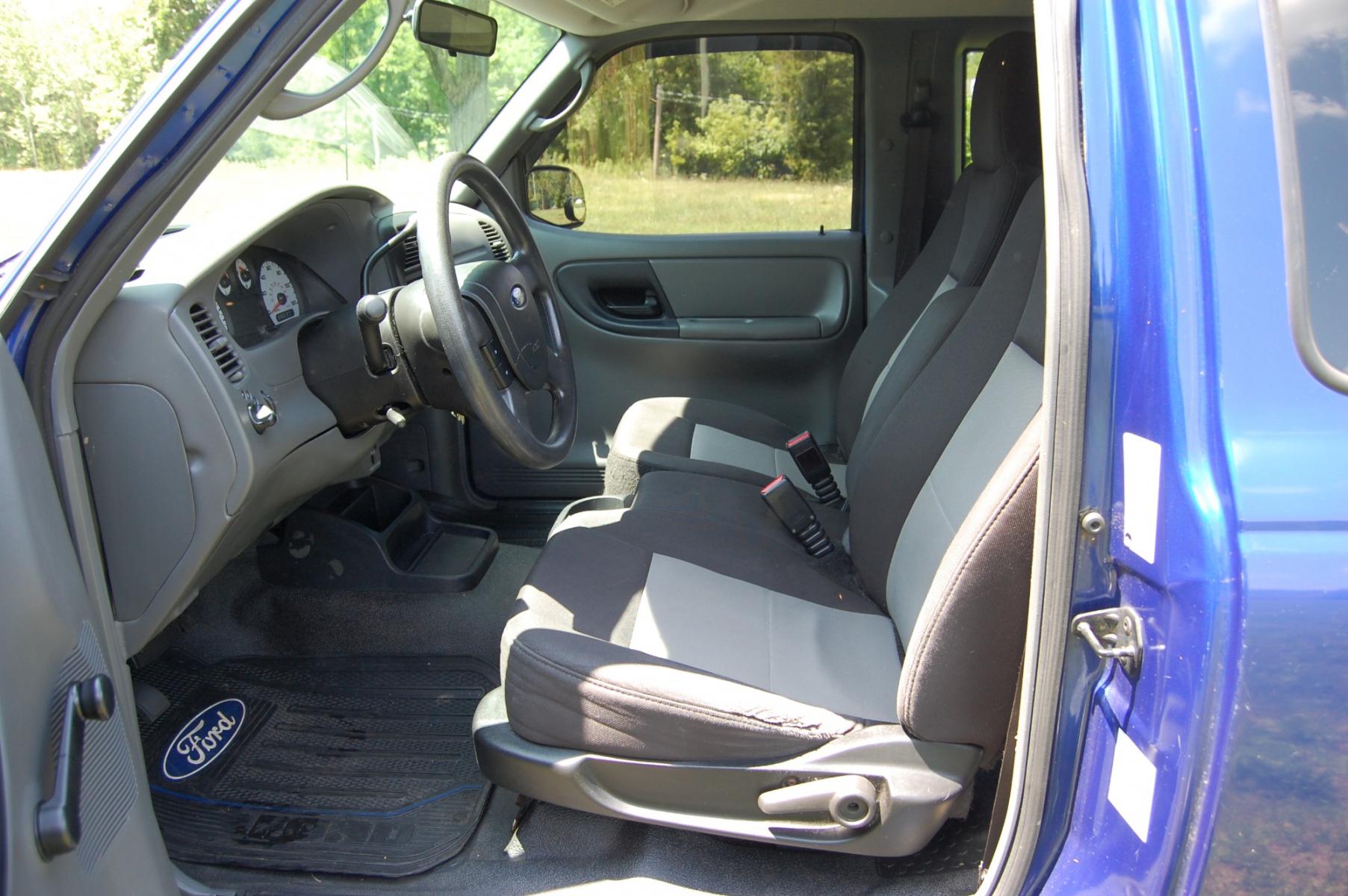 2005 Blue /Black/Gray cloth Ford Ranger Edge (1FTYR14U35P) with an 3.0L V6 OHV 12V engine, Automatic transmission, located at 6528 Lower York Road, New Hope, PA, 18938, (215) 862-9555, 40.358707, -74.977882 - Here for sale is a 2005 Ford Ranger superb Edge edition. Under the hood is a strong running 3.0 liter V6 which puts power to the rear wheels via it automatic transmission. Features include; Black/Gray cloth interior, cruise control, tilt steering wheel, cold AC, roll up windows, manual mirrors, ma - Photo #8
