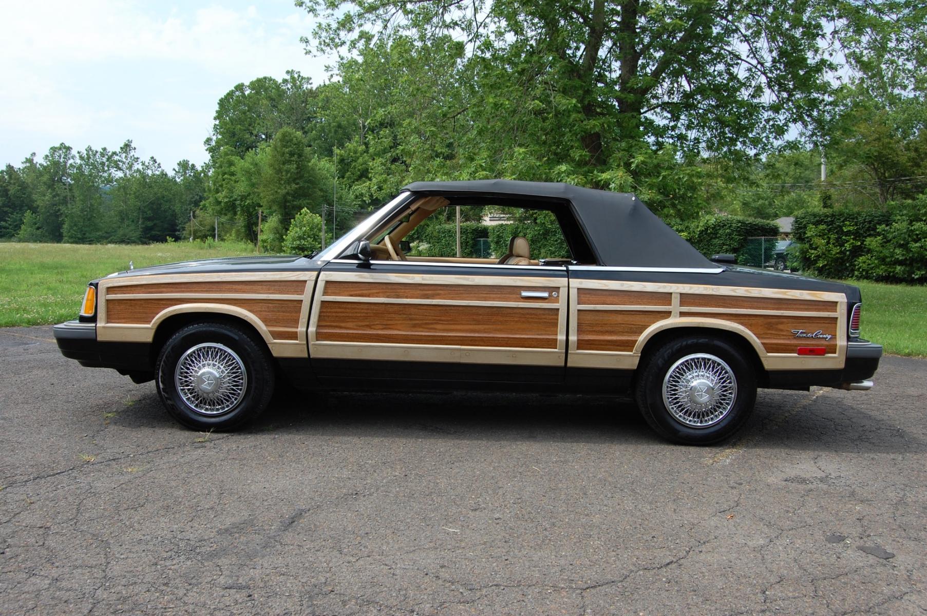 1986 /Tan Leather Chrysler LeBaron Convertible (1C3BC55E3GG) with an 2.2L L4 SOHC 8V TURBO engine, Automatic transmission, located at 6528 Lower York Road, New Hope, PA, 18938, (215) 862-9555, 40.358707, -74.977882 - Very clean 1986 Chrysler LeBaron Town+Country Woodie Convertible, powered by a 2.2 Liter turbo charged engine, automatic transmission, tilt wheel, cruise control, black paint, black power top, tan leather interior, good clean original condition, power drivers seat, power windows, locks, wire wheel - Photo #5