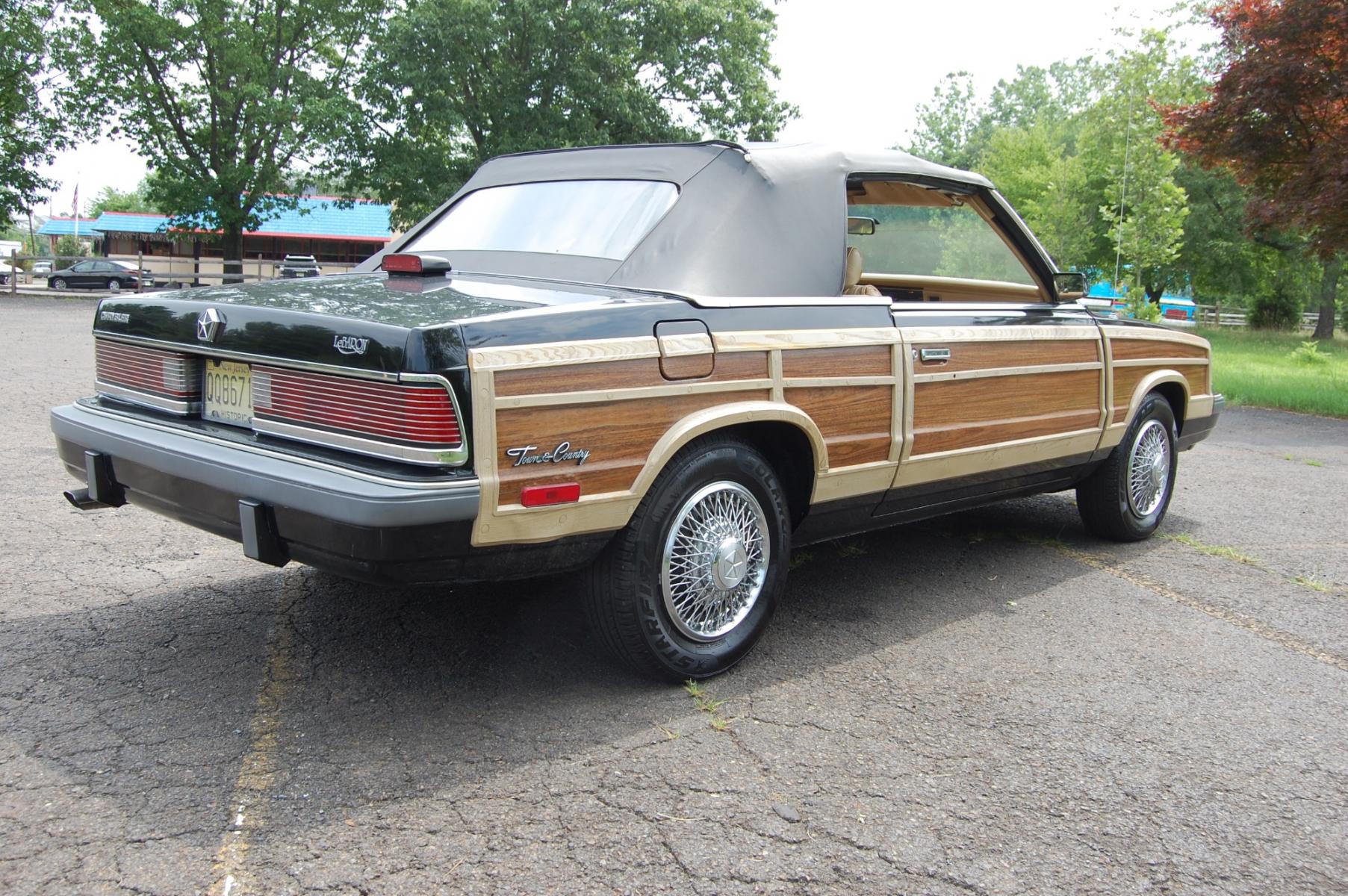 1986 /Tan Leather Chrysler LeBaron Convertible (1C3BC55E3GG) with an 2.2L L4 SOHC 8V TURBO engine, Automatic transmission, located at 6528 Lower York Road, New Hope, PA, 18938, (215) 862-9555, 40.358707, -74.977882 - Very clean 1986 Chrysler LeBaron Town+Country Woodie Convertible, powered by a 2.2 Liter turbo charged engine, automatic transmission, tilt wheel, cruise control, black paint, black power top, tan leather interior, good clean original condition, power drivers seat, power windows, locks, wire wheel - Photo #7