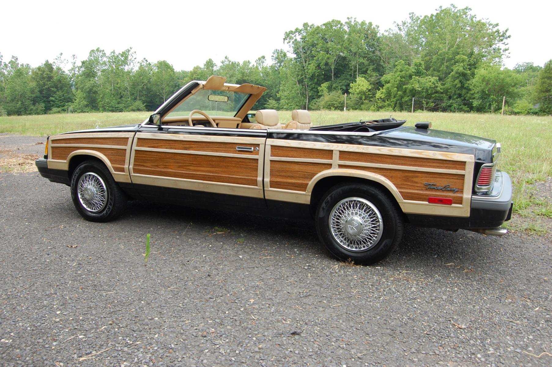 1986 /Tan Leather Chrysler LeBaron Convertible (1C3BC55E3GG) with an 2.2L L4 SOHC 8V TURBO engine, Automatic transmission, located at 6528 Lower York Road, New Hope, PA, 18938, (215) 862-9555, 40.358707, -74.977882 - Very clean 1986 Chrysler LeBaron Town+Country Woodie Convertible, powered by a 2.2 Liter turbo charged engine, automatic transmission, tilt wheel, cruise control, black paint, black power top, tan leather interior, good clean original condition, power drivers seat, power windows, locks, wire wheel - Photo #8