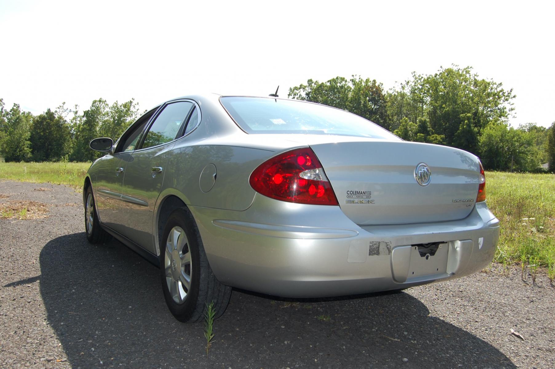 2006 Silver /Gray Cloth Buick LaCrosse CX (2G4WC582261) with an 3.8L V6 OHV 12V engine, 4-Speed Automatic Overdrive transmission, located at 6528 Lower York Road, New Hope, PA, 18938, (215) 862-9555, 40.358707, -74.977882 - Photo #3