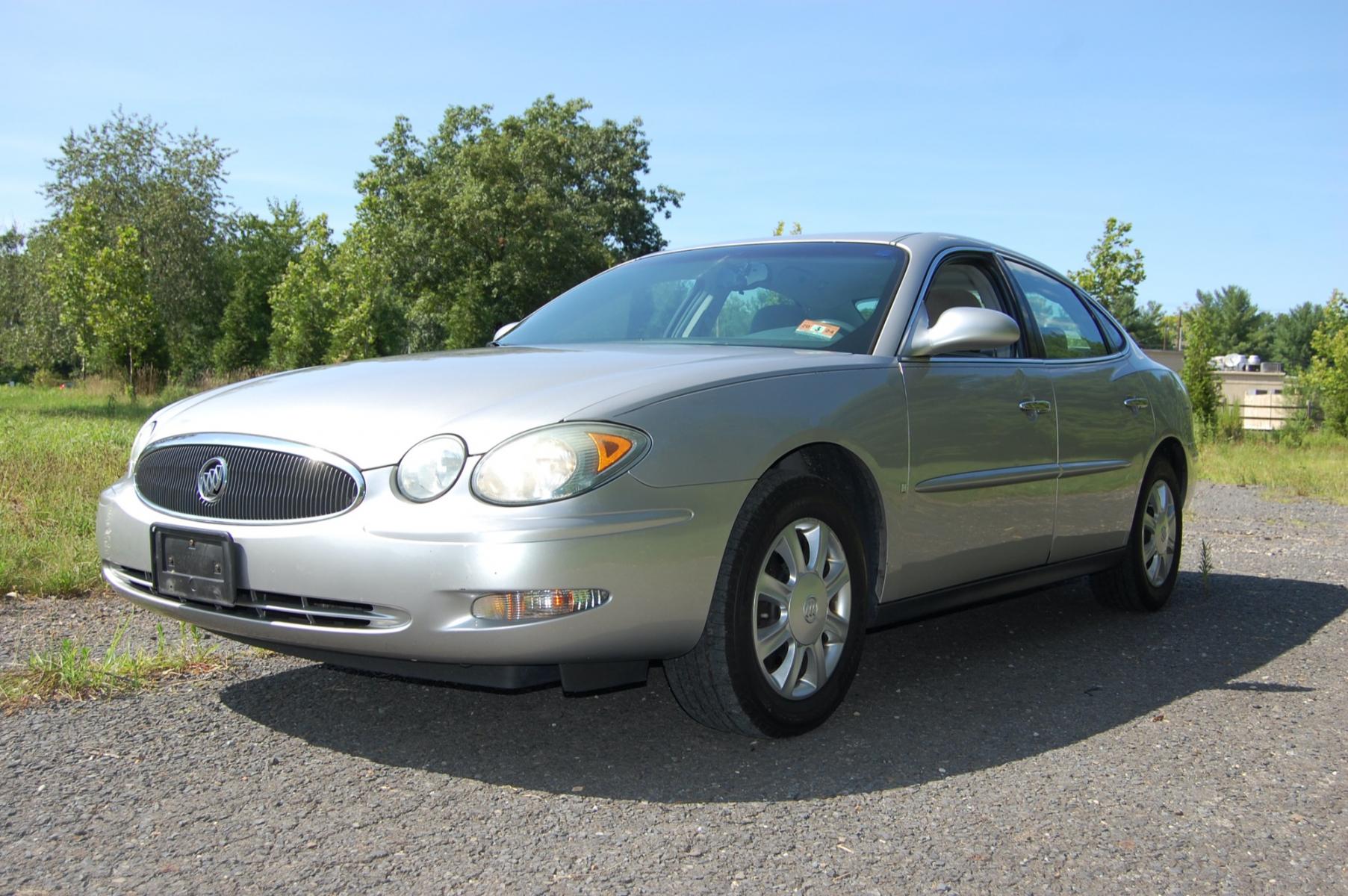 2006 Silver /Gray Cloth Buick LaCrosse CX (2G4WC582261) with an 3.8L V6 OHV 12V engine, 4-Speed Automatic Overdrive transmission, located at 6528 Lower York Road, New Hope, PA, 18938, (215) 862-9555, 40.358707, -74.977882 - Photo #0