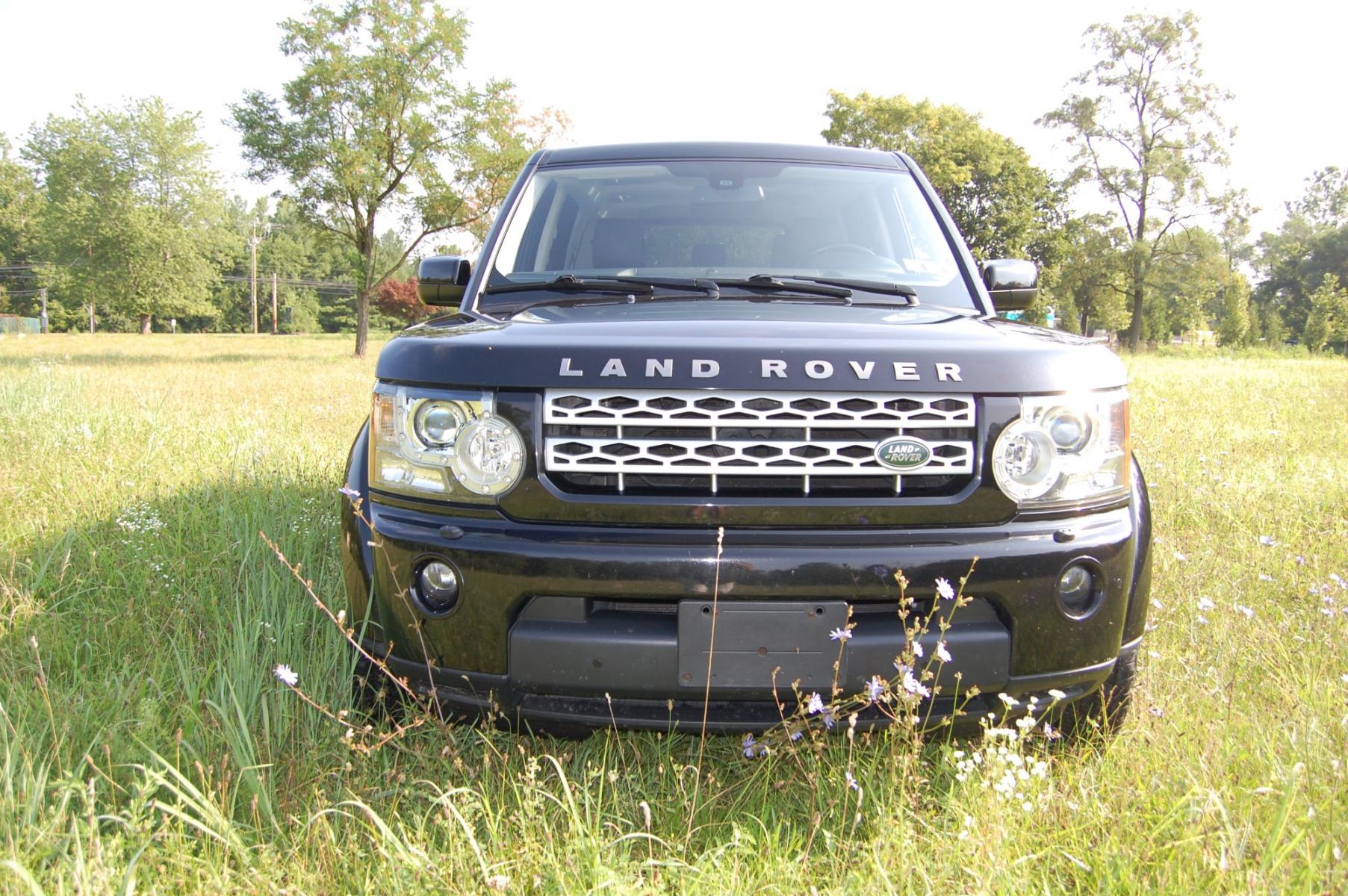 2013 Black /Black Leather Land Rover LR4 HSE Luxury (SALAK2D46DA) with an 4.4L V8 DOHC 32V engine, 6-Speed Automatic transmission, located at 6528 Lower York Road, New Hope, PA, 18938, (215) 862-9555, 40.358707, -74.977882 - Here for sale is a very nice ONE OWNER, 2013 Land Rover LR4 HSE Luxury package. Under the hood is a strong running 5.0 liter V8 which puts power to the intelligent all wheel drive system via a smooth shifting automatic transmission with a dual range transfer case. Features include; Black leather - Photo #6