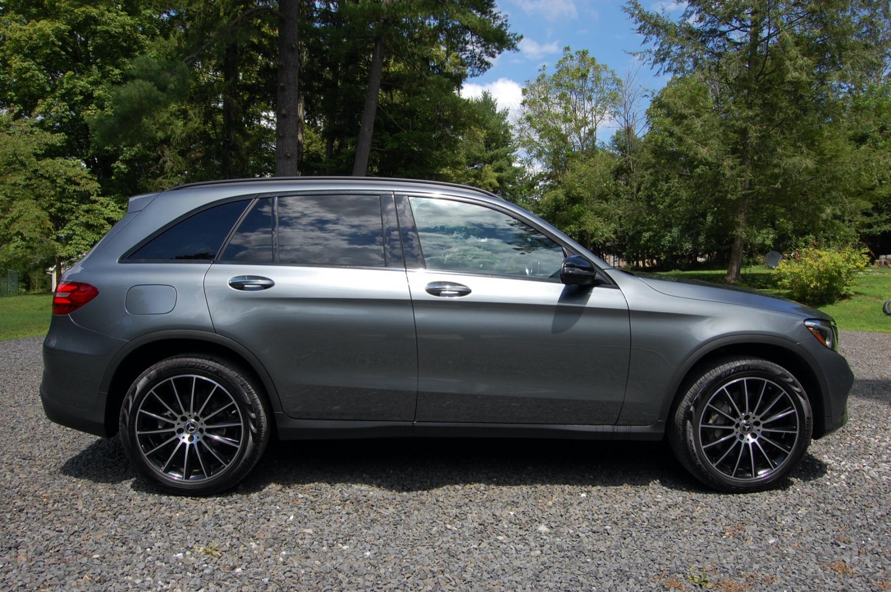 2019 Selenite Grey Metallic /Black Leather Mercedes-Benz GLC-Class GLC300 4MATIC (WDC0G4KB5KV) with an 2.0L L4 DOHC 16V TURBO engine, Automatic 9 Speed transmission, located at 6528 Lower York Road, New Hope, PA, 18938, (215) 862-9555, 40.358707, -74.977882 - Here we have a beautiful Mercedes GLC with a 2.0L Turbo 4 cylinder engine putting power to all four wheel via an automatic transmission. The interior offers black leather with wood trim, keyless entry, 2 master keys, cruise control, tilt steering wheel, power windows/locks/mirrors, power moving fron - Photo #5