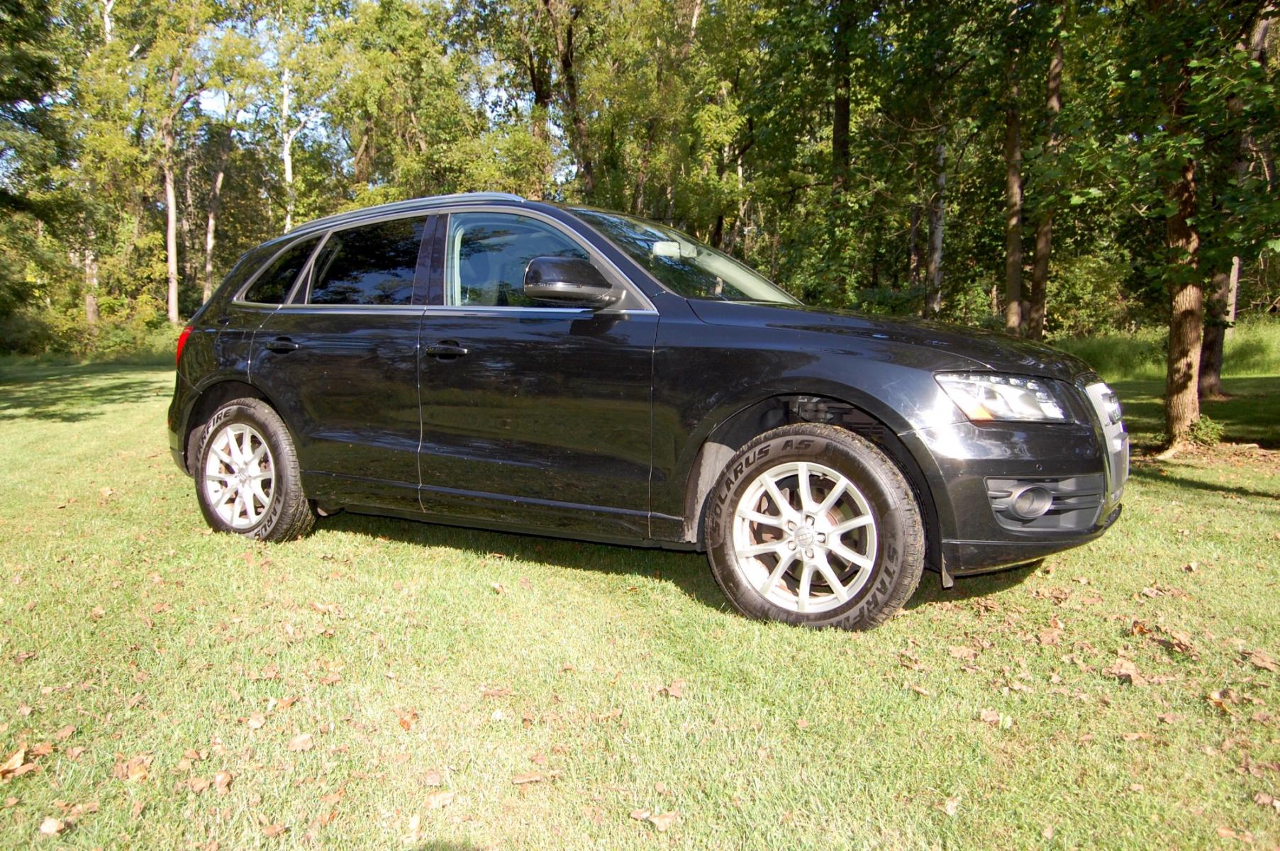 2011 Black /Black Leather Audi Q5 2.0 quattro Premium Plus (WA1LFAFP1BA) with an 2.0L L4 DOHC 16V engine, 6-Speed Automatic transmission, located at 6528 Lower York Road, New Hope, PA, 18938, (215) 862-9555, 40.358707, -74.977882 - Here for sale is a nice 2011 Audi Q5 Premium Plus. This vehicle has a Reconstructed PA title but is is great running and driving condition. Under the hood is a strong running 2.0 liter turbocharged 4 cylinder which puts power to the Quattro AWD system via a smooth shifting automatic transmission. - Photo #11