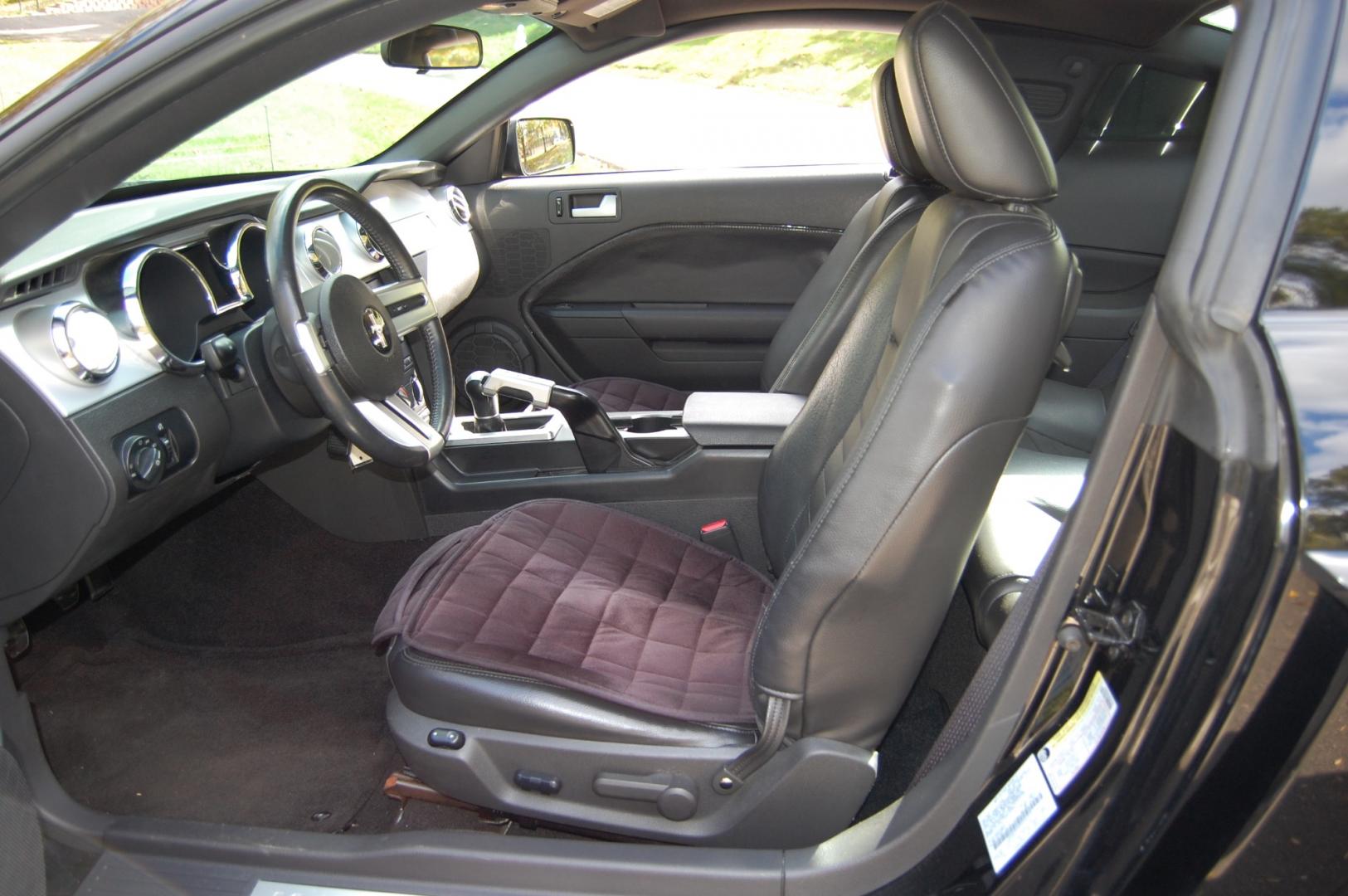 2005 Black /Black leather Ford Mustang GT Premium Coupe (1ZVHT82H455) with an 4.6L V8 SOHC 24V engine, 5 Speed Manual transmission, located at 6528 Lower York Road, New Hope, PA, 18938, (215) 862-9555, 40.358707, -74.977882 - Photo#18