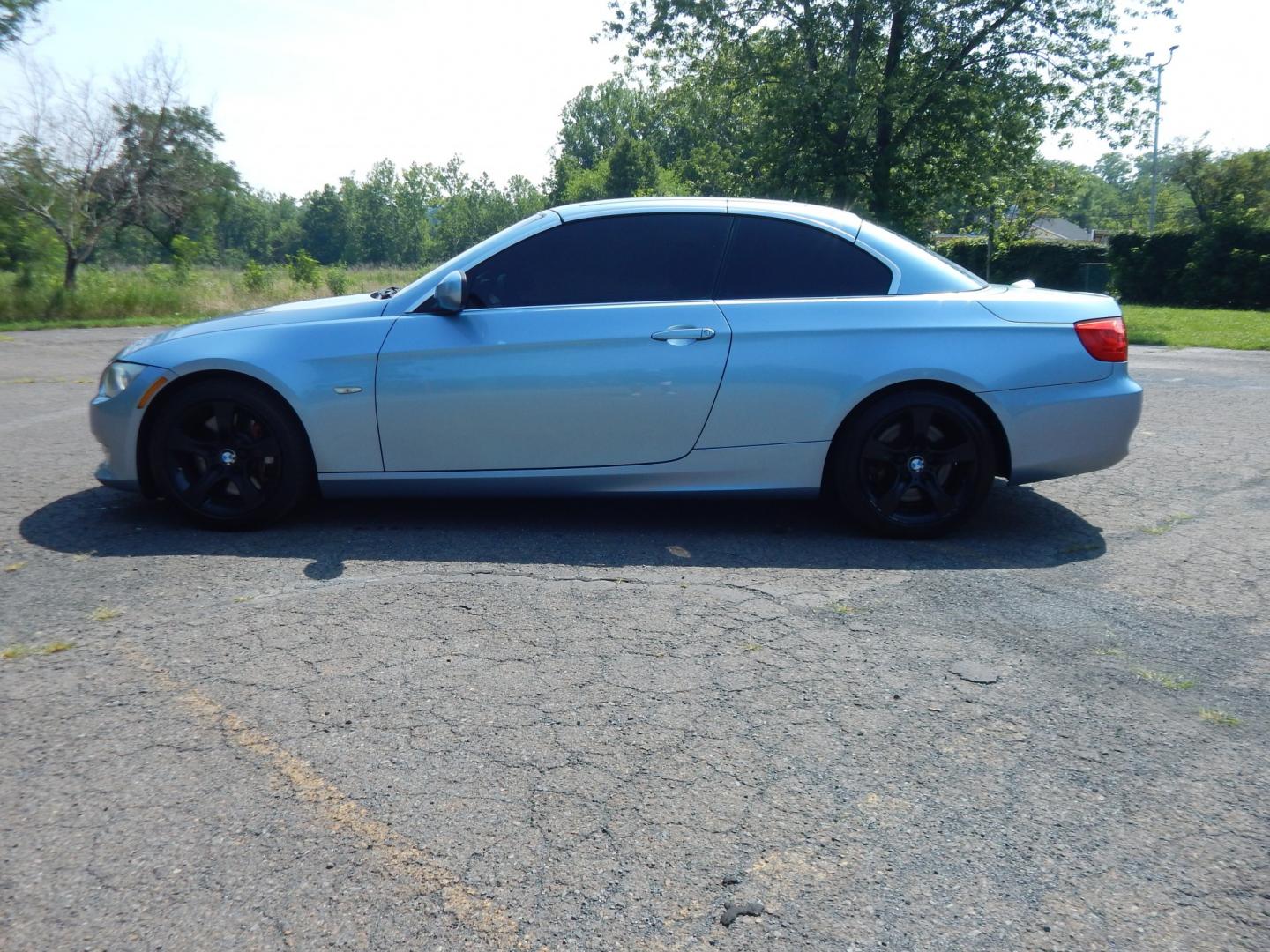 2012 Blue /Gray BMW 3-Series (WBADX7C50CE) with an 3.0L L6 DOHC 24V turbocharged engine, Automatic transmission, located at 6528 Lower York Road, New Hope, PA, 18938, (215) 862-9555, 40.358707, -74.977882 - Here for sale is a 2012 BMW 335i Hard Top Convertible. Under the hood is a strong running 3.0 liter turbocharged inline 6 cylinder which puts power to the rear wheels via a smooth shifting automatic transmission with paddle shifters. Features include; Gray leather interior, keyless entry system,- Photo#1