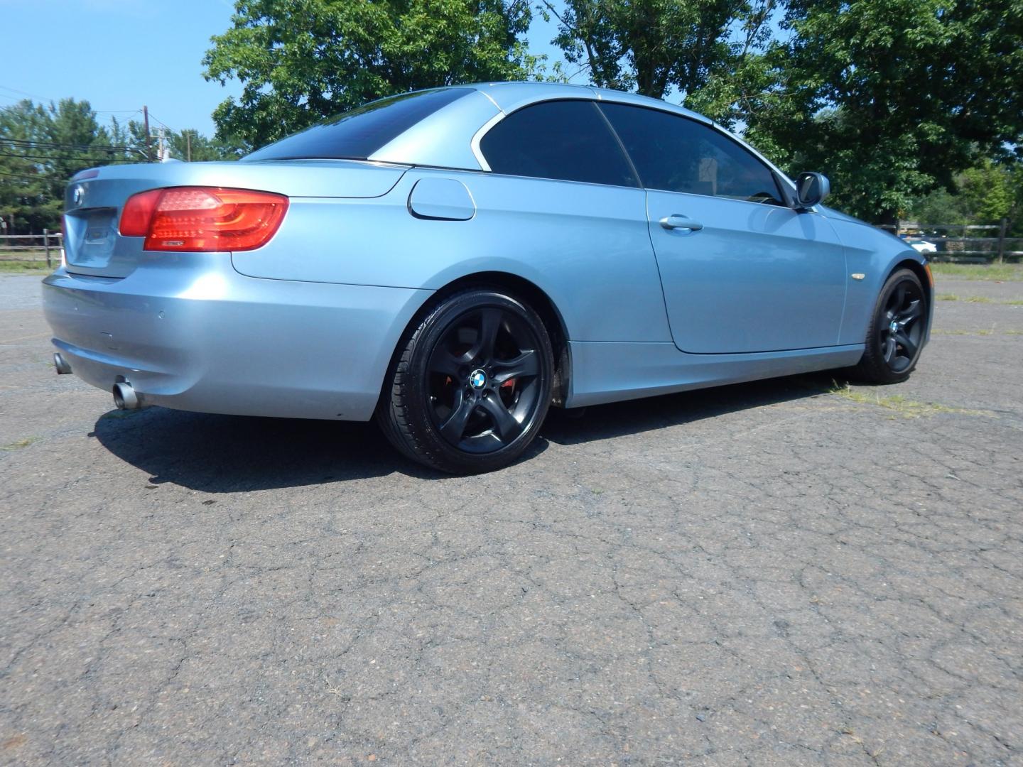 2012 Blue /Gray BMW 3-Series (WBADX7C50CE) with an 3.0L L6 DOHC 24V turbocharged engine, Automatic transmission, located at 6528 Lower York Road, New Hope, PA, 18938, (215) 862-9555, 40.358707, -74.977882 - Here for sale is a 2012 BMW 335i Hard Top Convertible. Under the hood is a strong running 3.0 liter turbocharged inline 6 cylinder which puts power to the rear wheels via a smooth shifting automatic transmission with paddle shifters. Features include; Gray leather interior, keyless entry system,- Photo#3