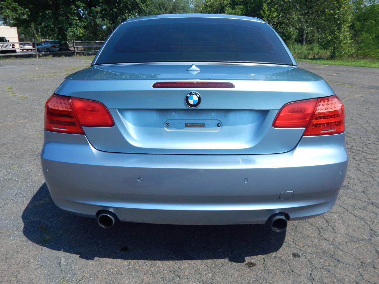 2012 Blue /Gray BMW 3-Series (WBADX7C50CE) with an 3.0L L6 DOHC 24V turbocharged engine, Automatic transmission, located at 6528 Lower York Road, New Hope, PA, 18938, (215) 862-9555, 40.358707, -74.977882 - Here for sale is a 2012 BMW 335i Hard Top Convertible. Under the hood is a strong running 3.0 liter turbocharged inline 6 cylinder which puts power to the rear wheels via a smooth shifting automatic transmission with paddle shifters. Features include; Gray leather interior, keyless entry system,- Photo#7