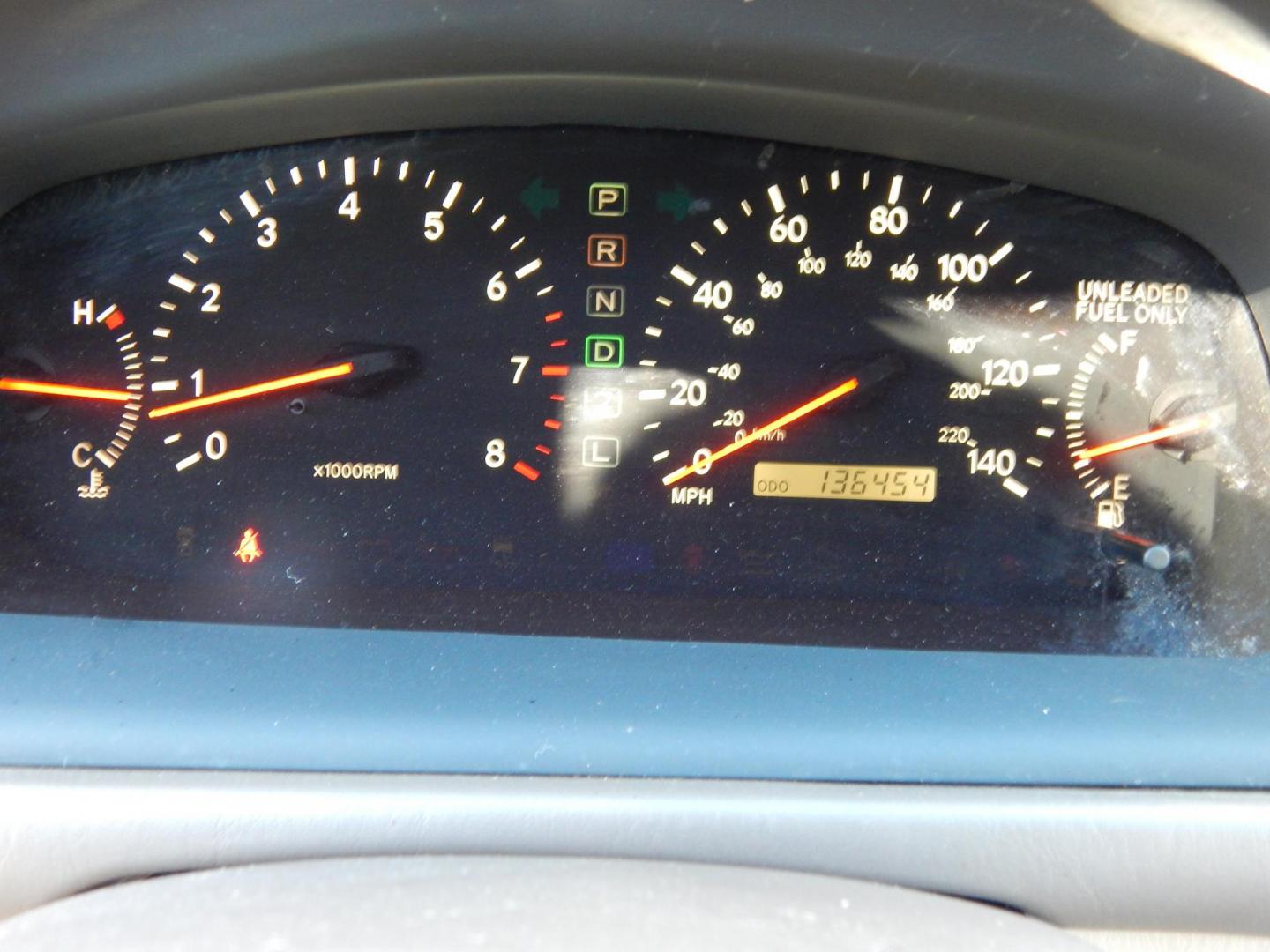 1999 Gold /Tan Leather Lexus ES 300 Base (JT8BF28G7X5) with an 3.0L V6 DOHC 24V engine, 4-Speed Automatic Overdrive transmission, located at 6528 Lower York Road, New Hope, PA, 18938, (215) 862-9555, 40.358707, -74.977882 - Photo#21