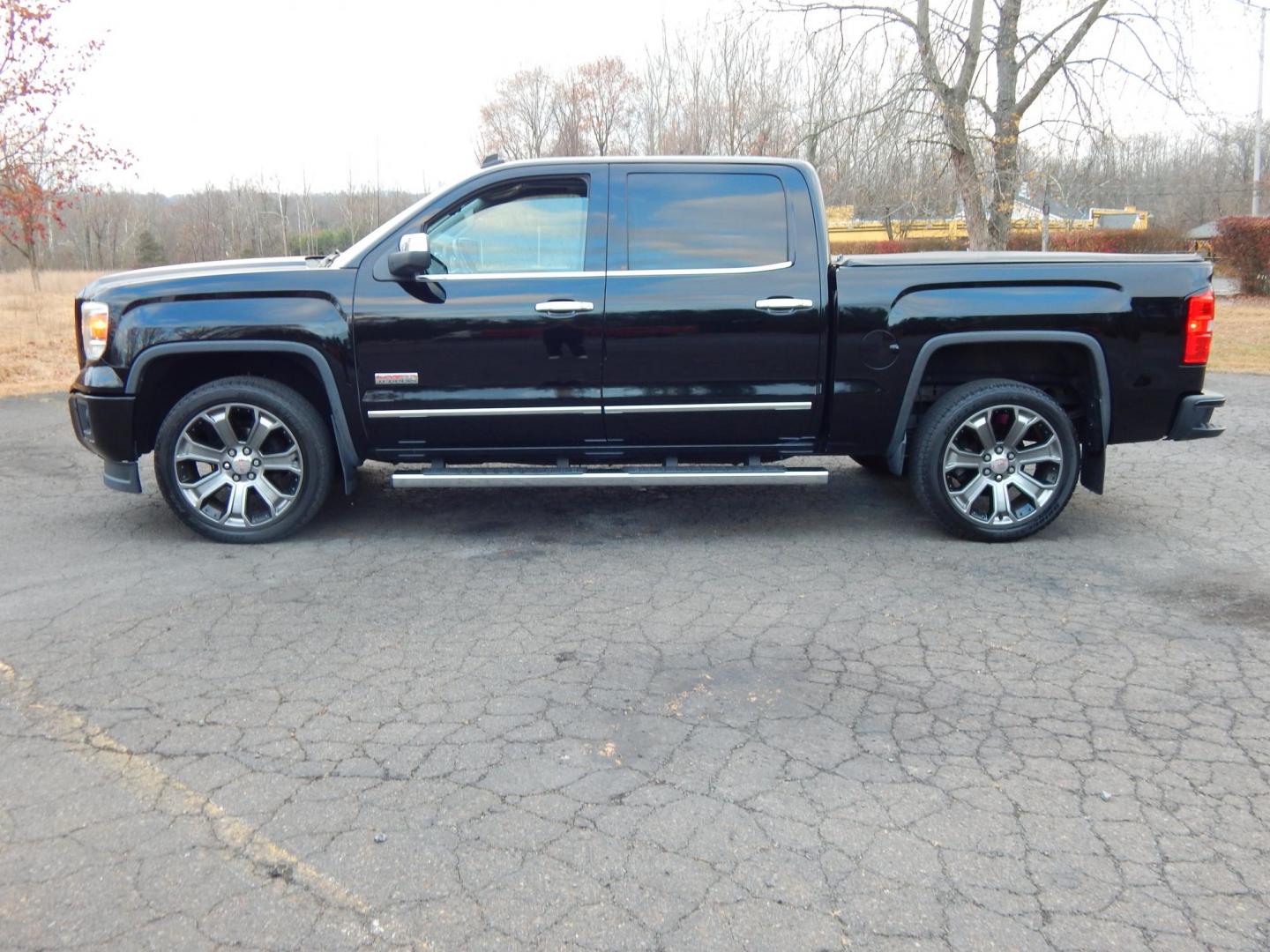 2014 Black /Black Leather GMC Sierra 1500 SLT Crew Cab 4WD (3GTU2VEC1EG) with an 5.3L V8 OHV 16V engine, 6-Speed Automatic transmission, located at 6528 Lower York Road, New Hope, PA, 18938, (215) 862-9555, 40.358707, -74.977882 - Here we have a beautiful GMC Sierra All Terrain 1500 SLT with a 5.3L V8 putting power to the ground via a 4x4 automatic transmission. Options include: black leather, keyless entry, 2 keys, cruise control, tilt steering wheel, AM/FM/CD/BLUETOOTH, navigation, back up camera, heated steering wheel, pow - Photo#2