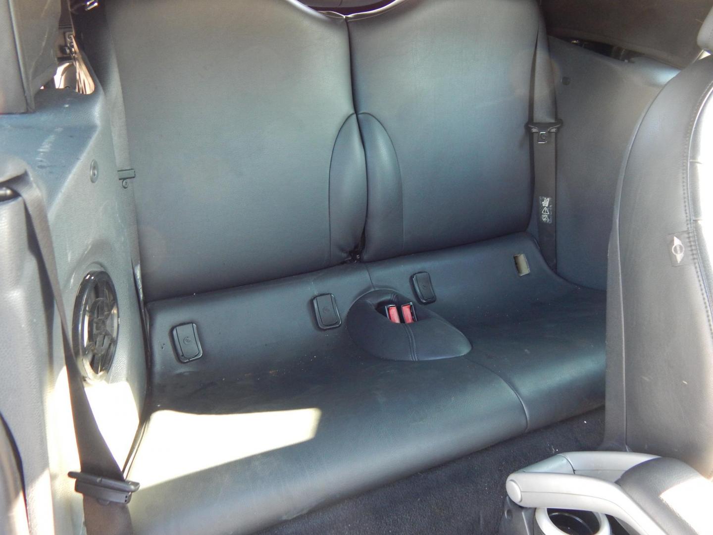 2008 Gray /Black leather Mini Cooper S Convertible (WMWRH33538T) with an 1.6L L4 DOHC 16V turbocharged engine, Automatic transmission, located at 6528 Lower York Road, New Hope, PA, 18938, (215) 862-9555, 40.358707, -74.977882 - Photo#15