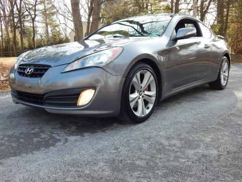 2010 Hyundai Genesis Coupe 3.8 Auto
