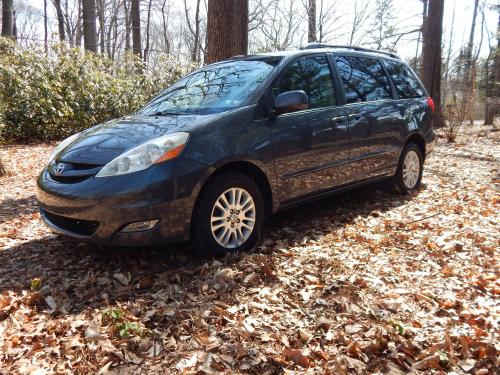 2010 Toyota Sienna XLE AWD